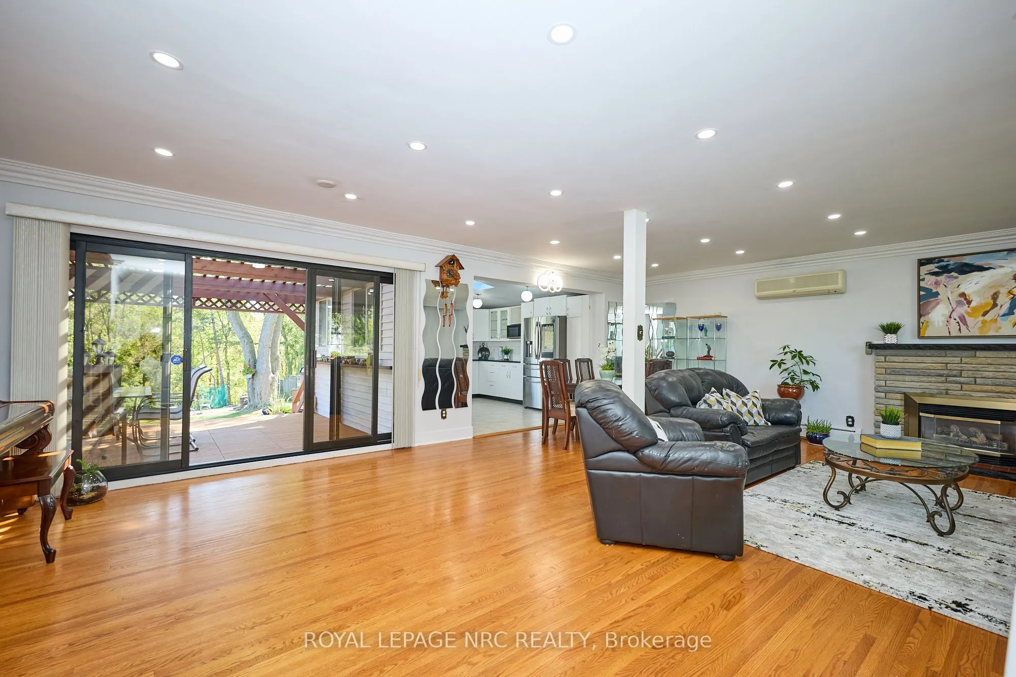 81 Riverview Boulevard
