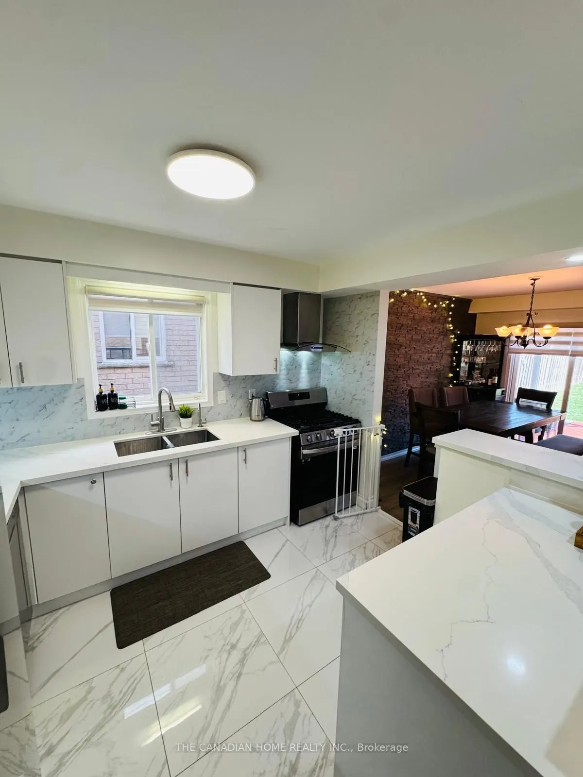 104 Northcliffe Crescent