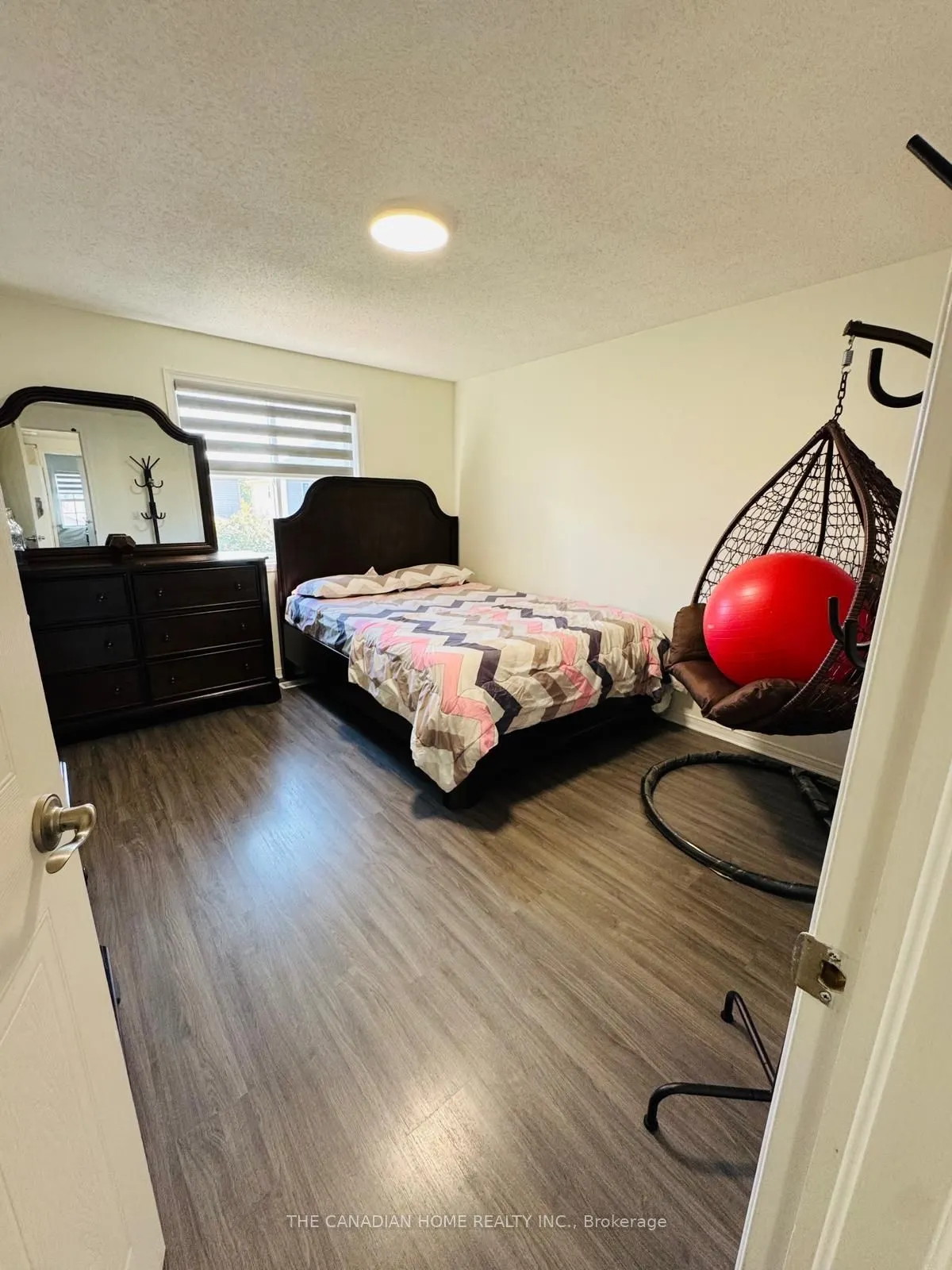 104 Northcliffe Crescent