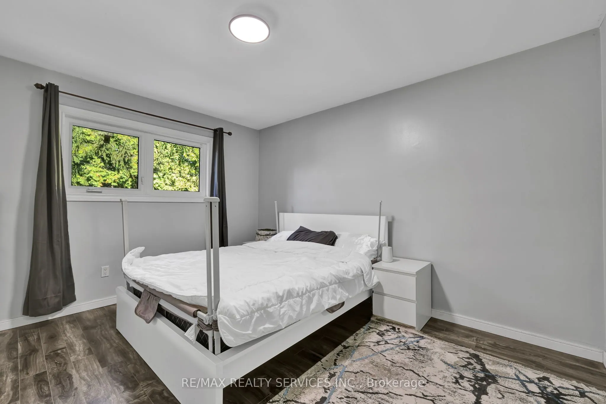 728 West 5th Street