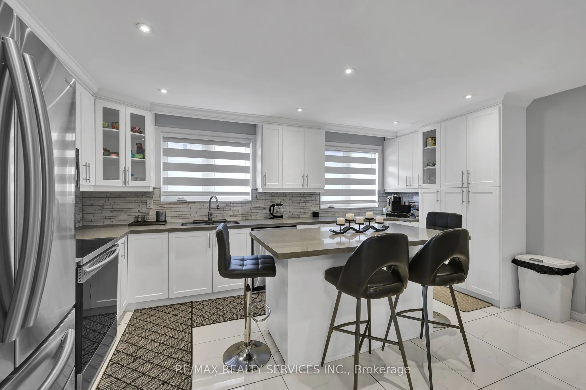 728 West 5th Street