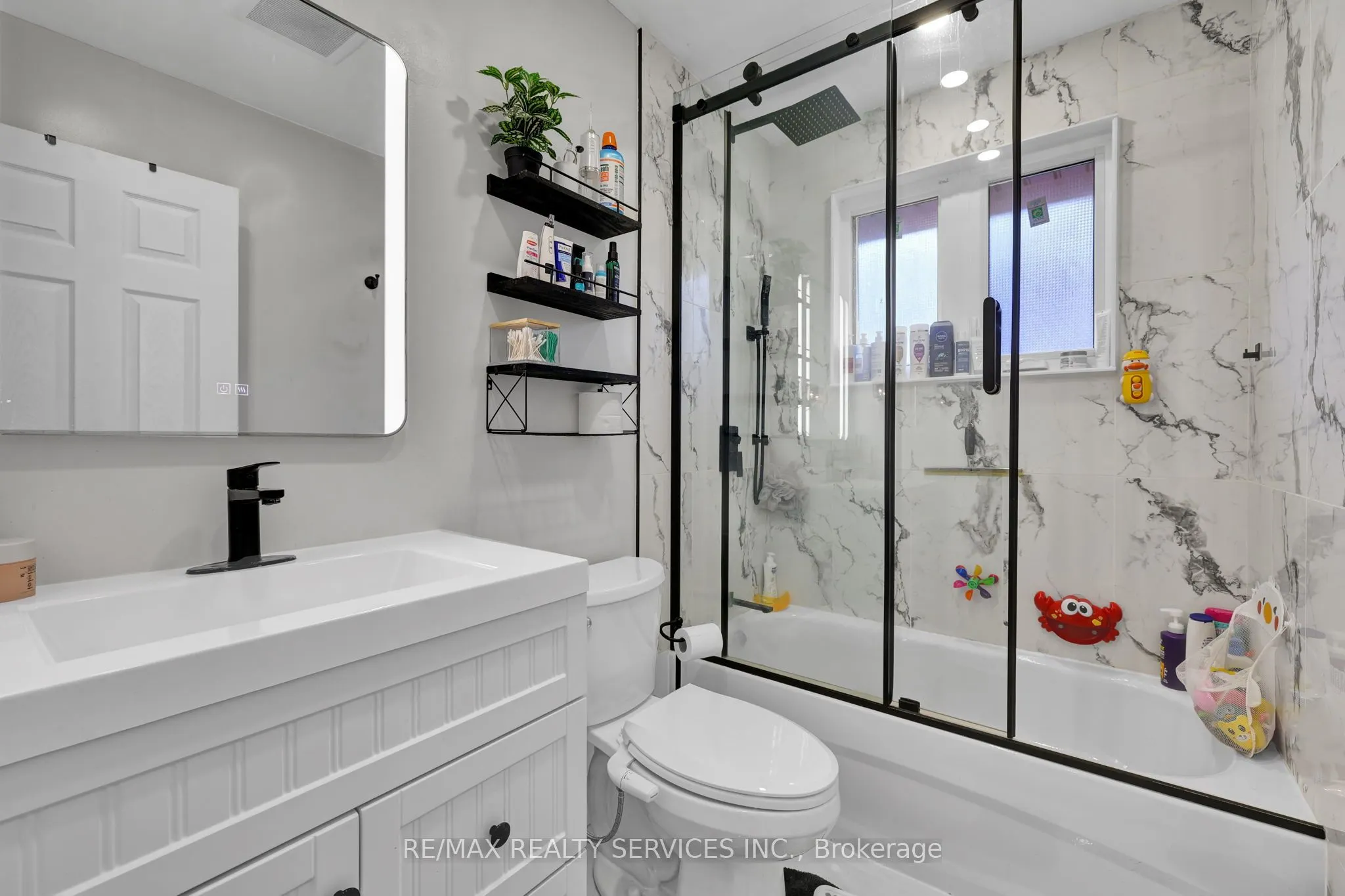 728 West 5th Street