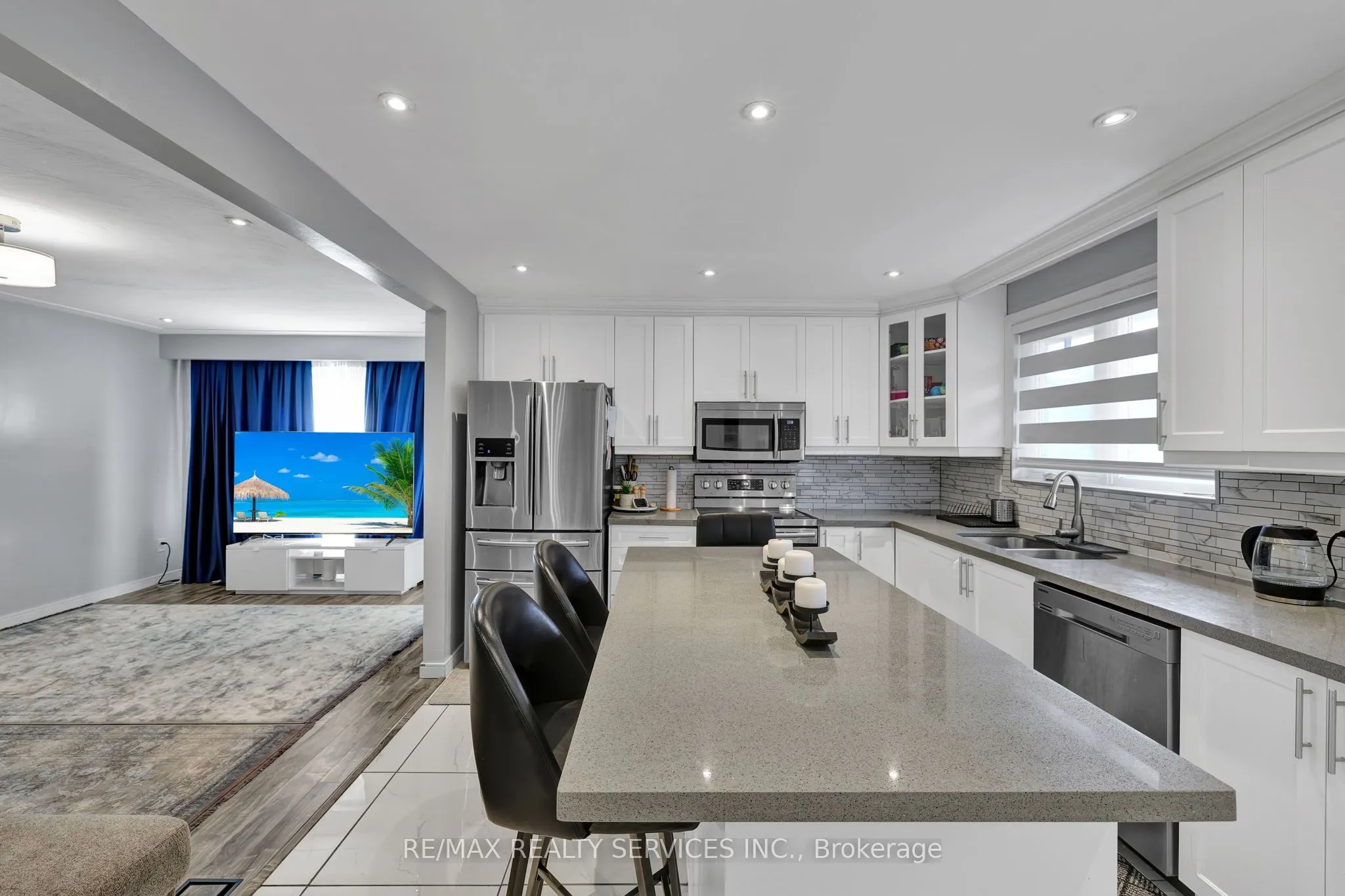 728 West 5th Street