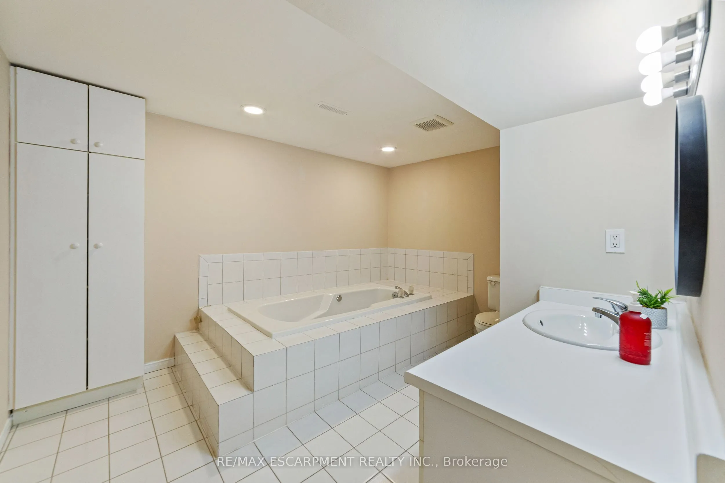 131 Sanatorium Road