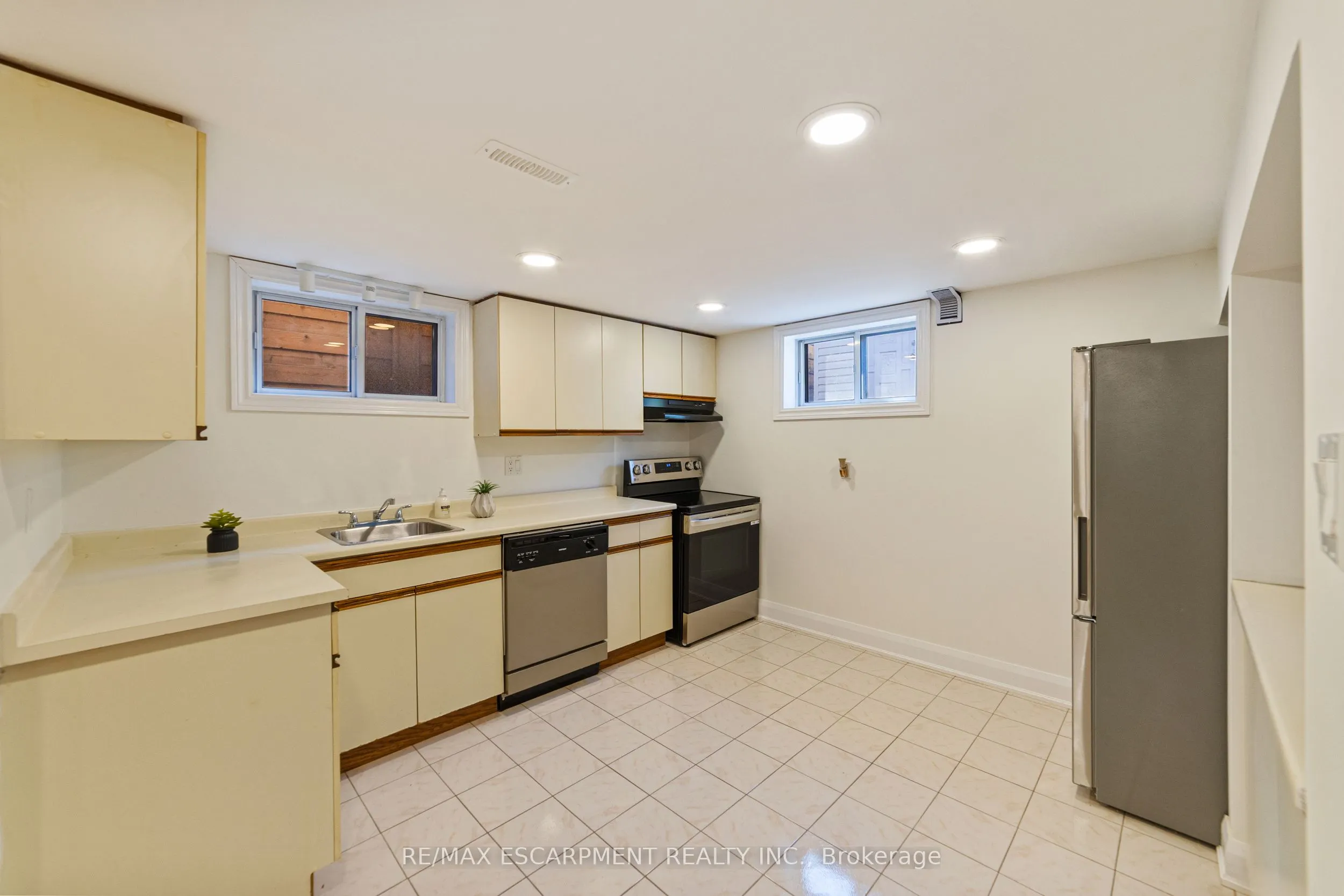 131 Sanatorium Road