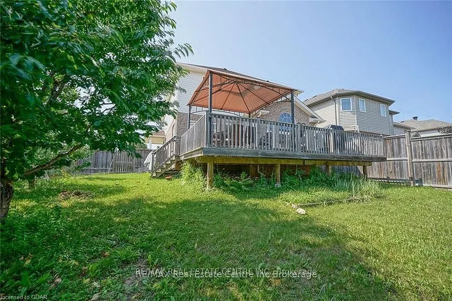 39 Mcarthur Drive