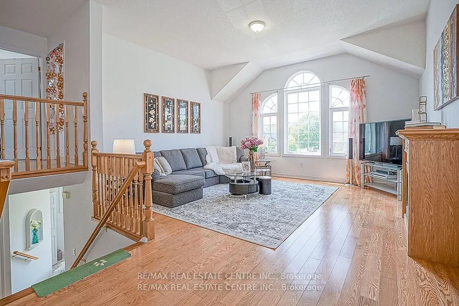 39 Mcarthur Drive