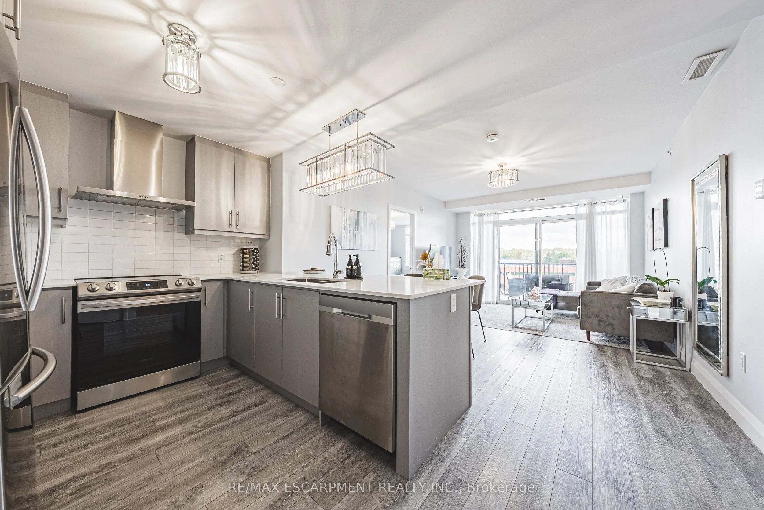 1 Redfern Avenue, #317