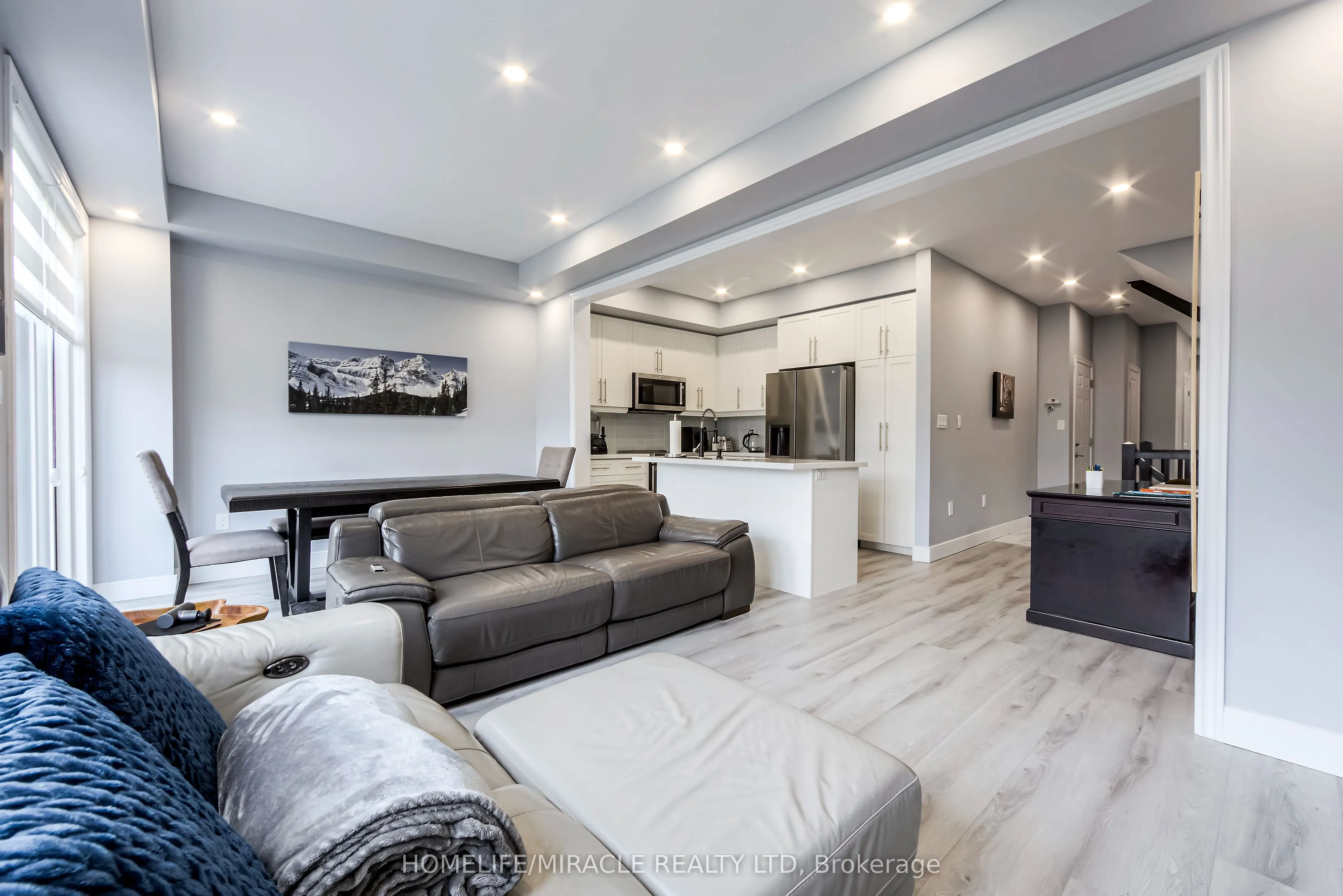1890 Rymal Road E, #184