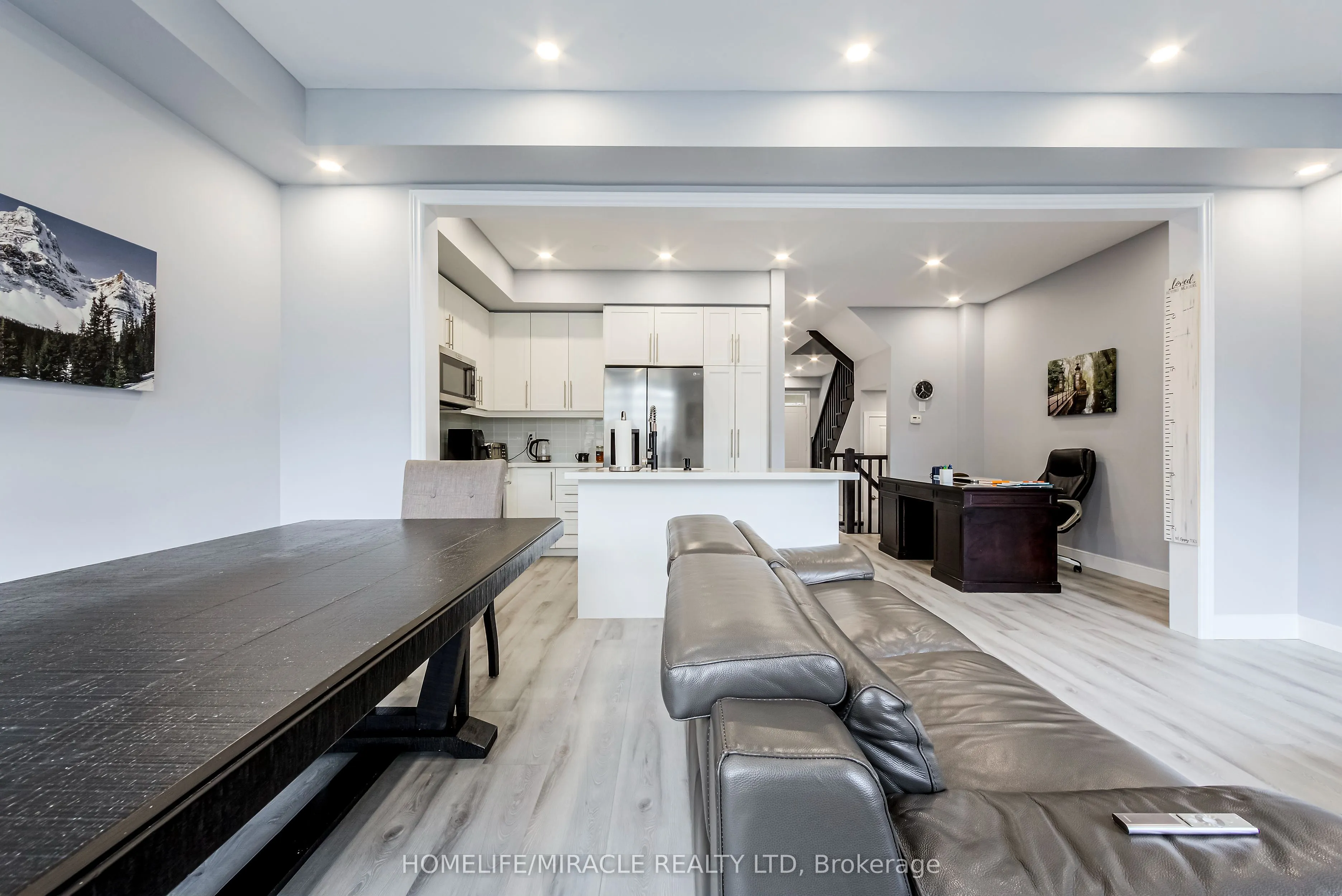1890 Rymal Road E, #184