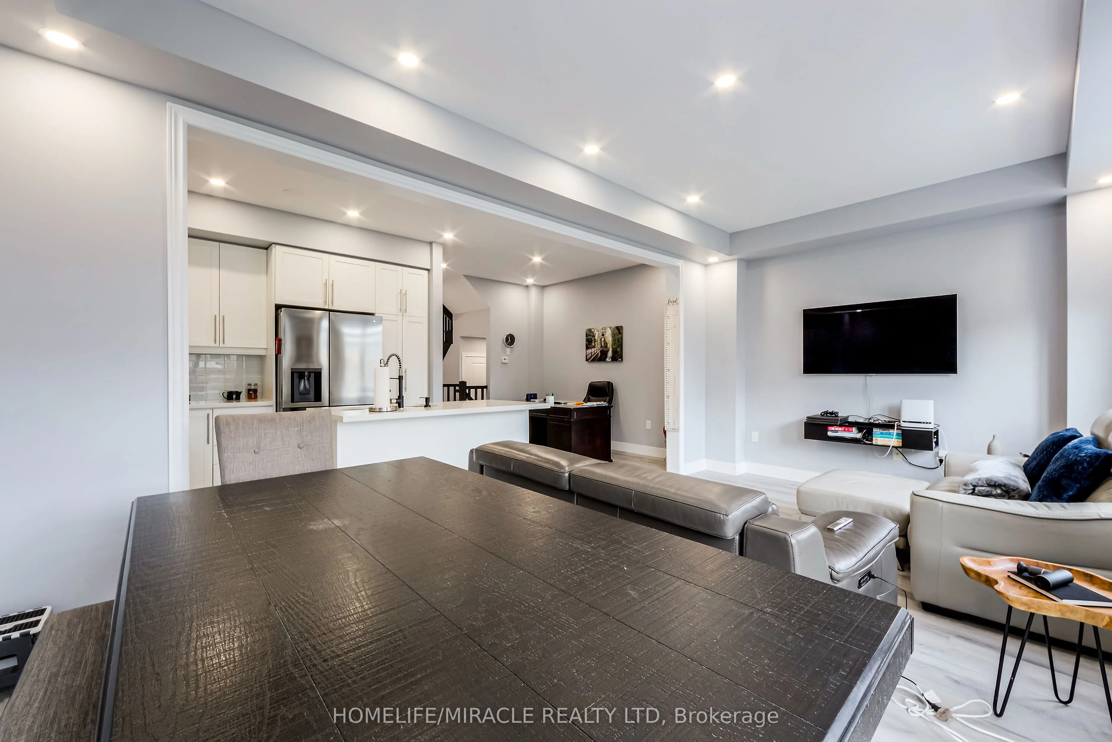 1890 Rymal Road E, #184