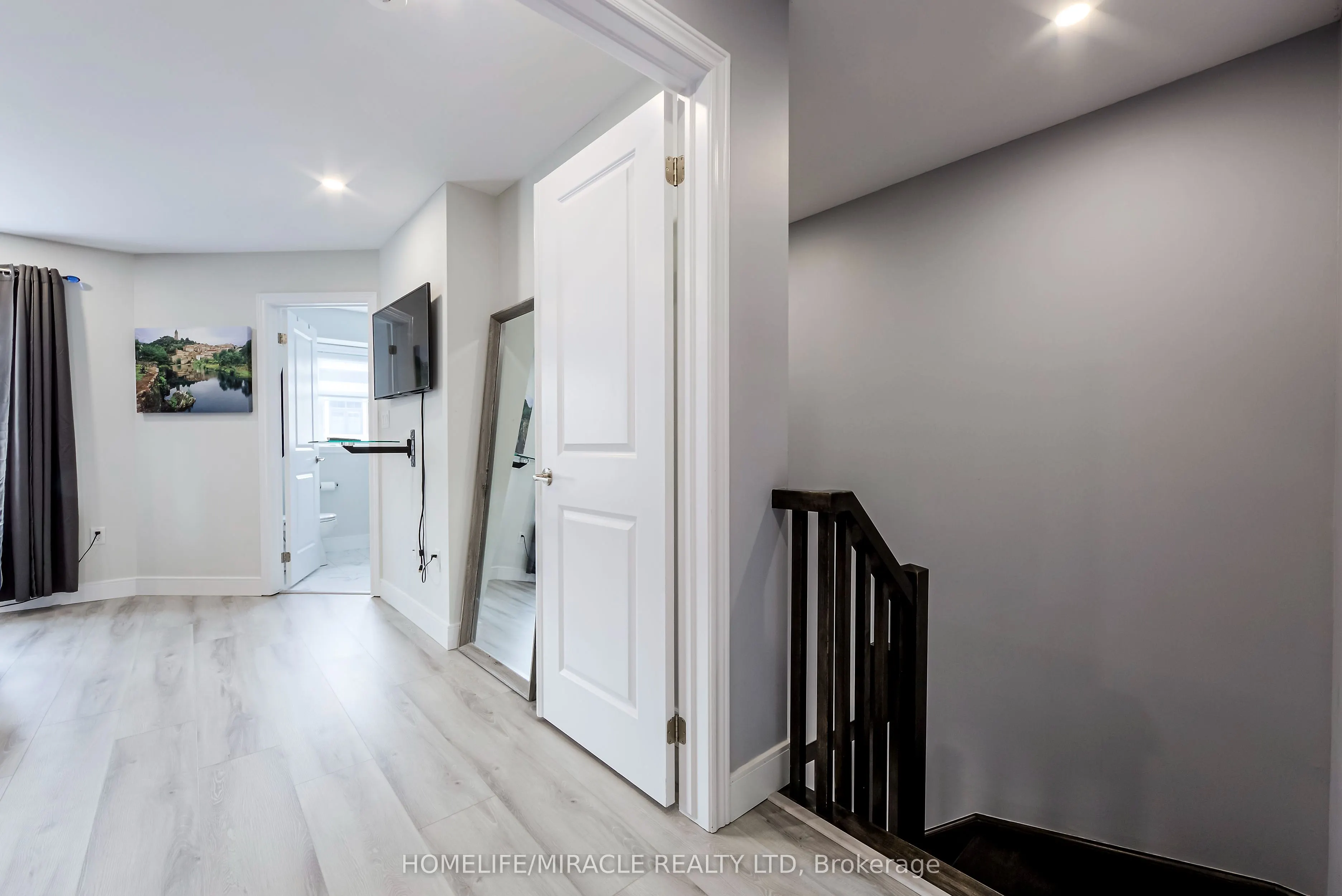 1890 Rymal Road E, #184