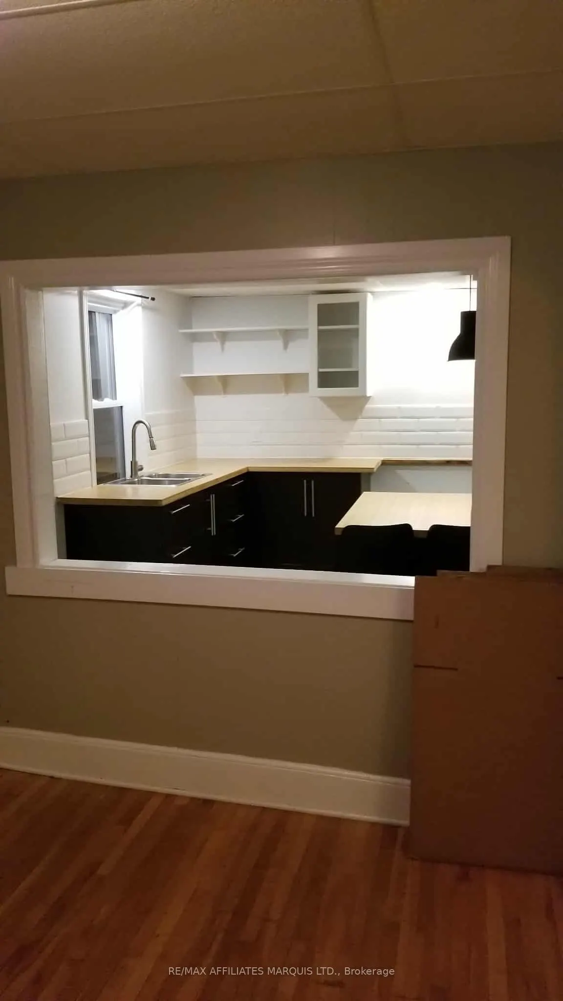 343 Sixth Street E