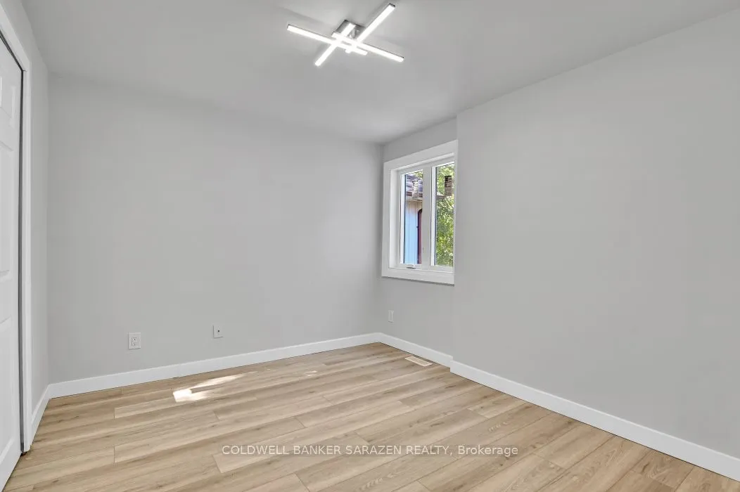 54 Greenboro Crescent