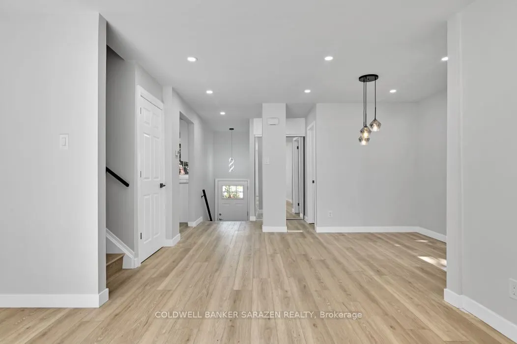 54 Greenboro Crescent