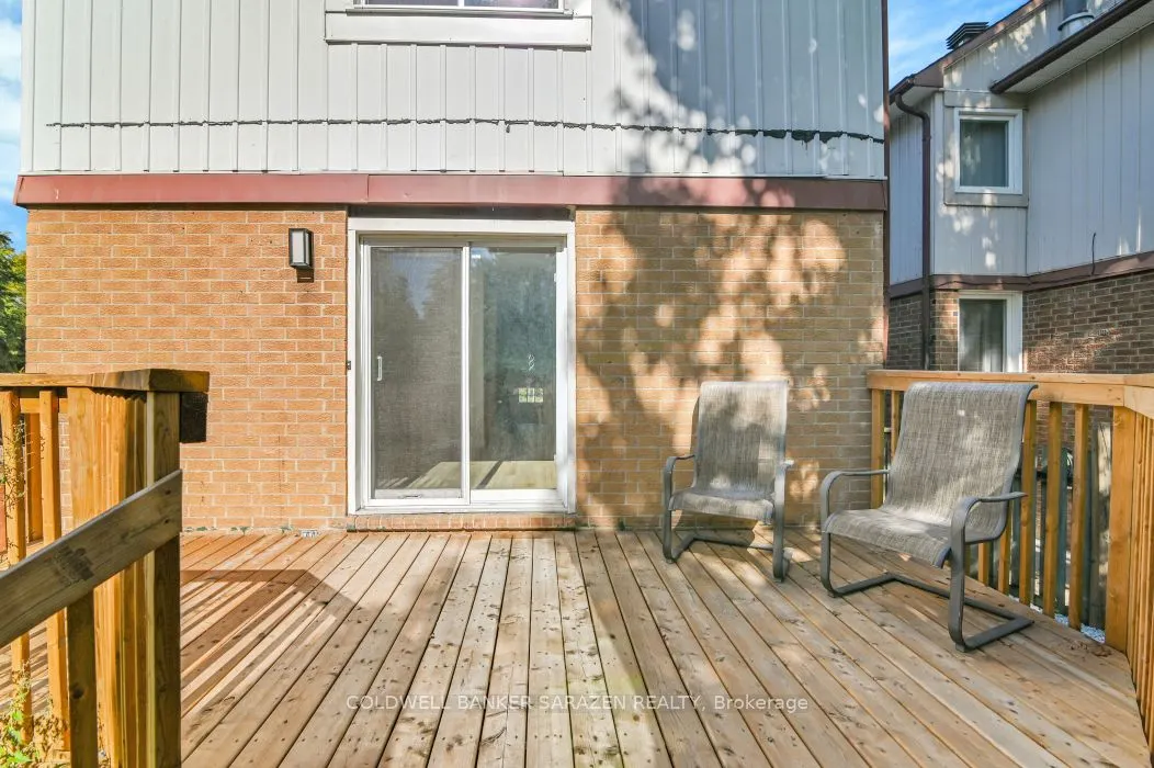54 Greenboro Crescent