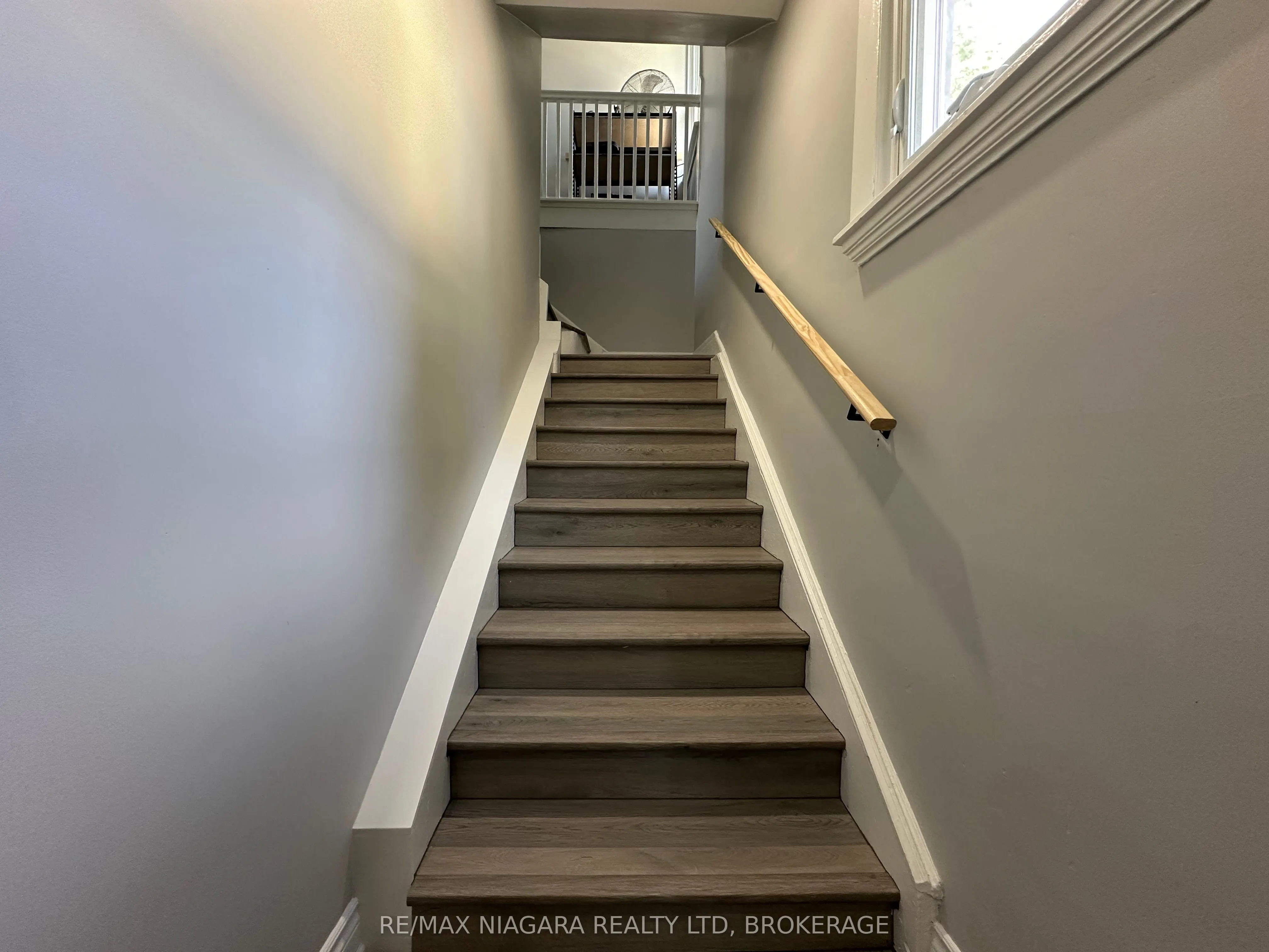 27 Water Street, #unit B