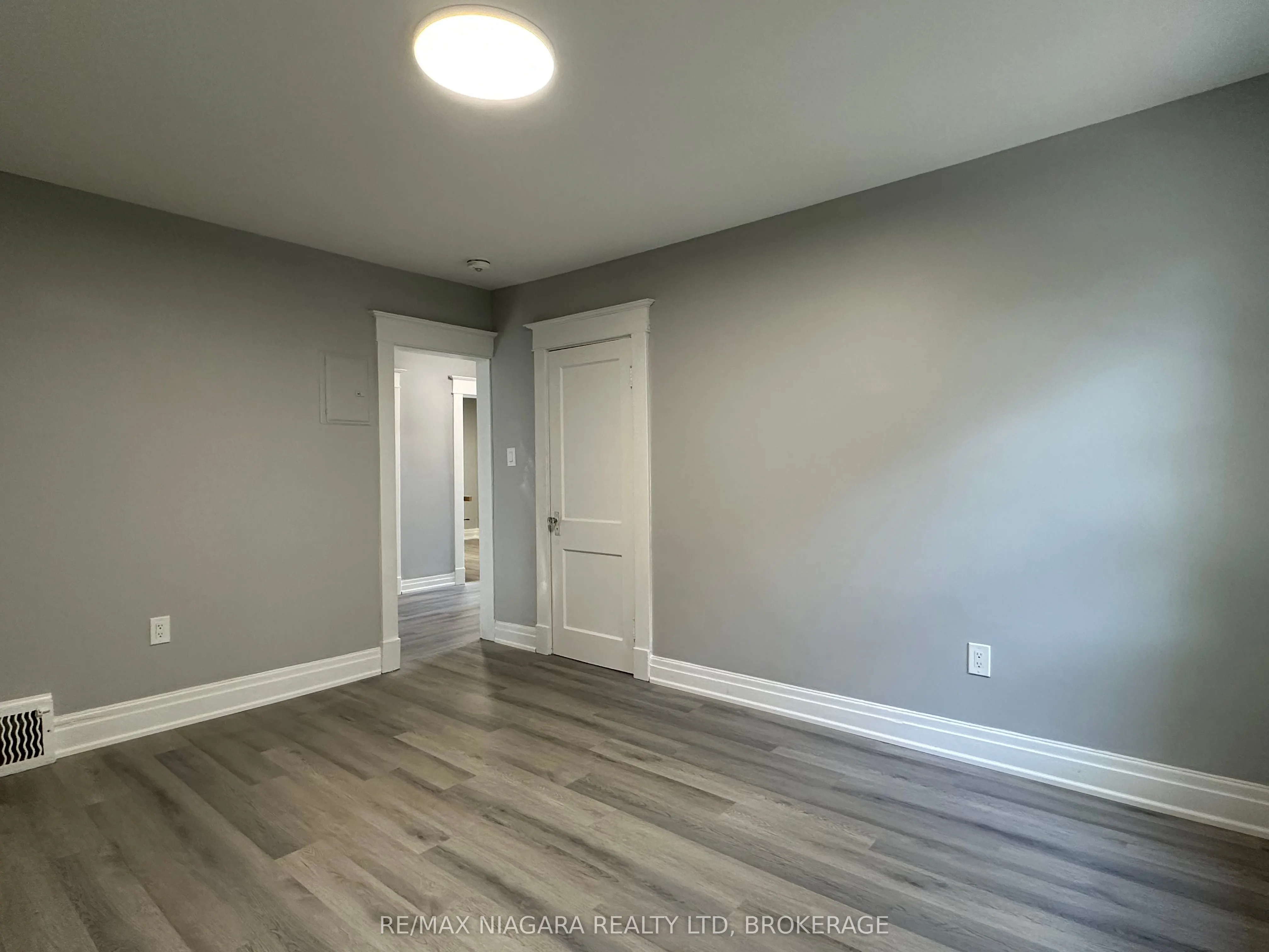 27 Water Street, #unit B