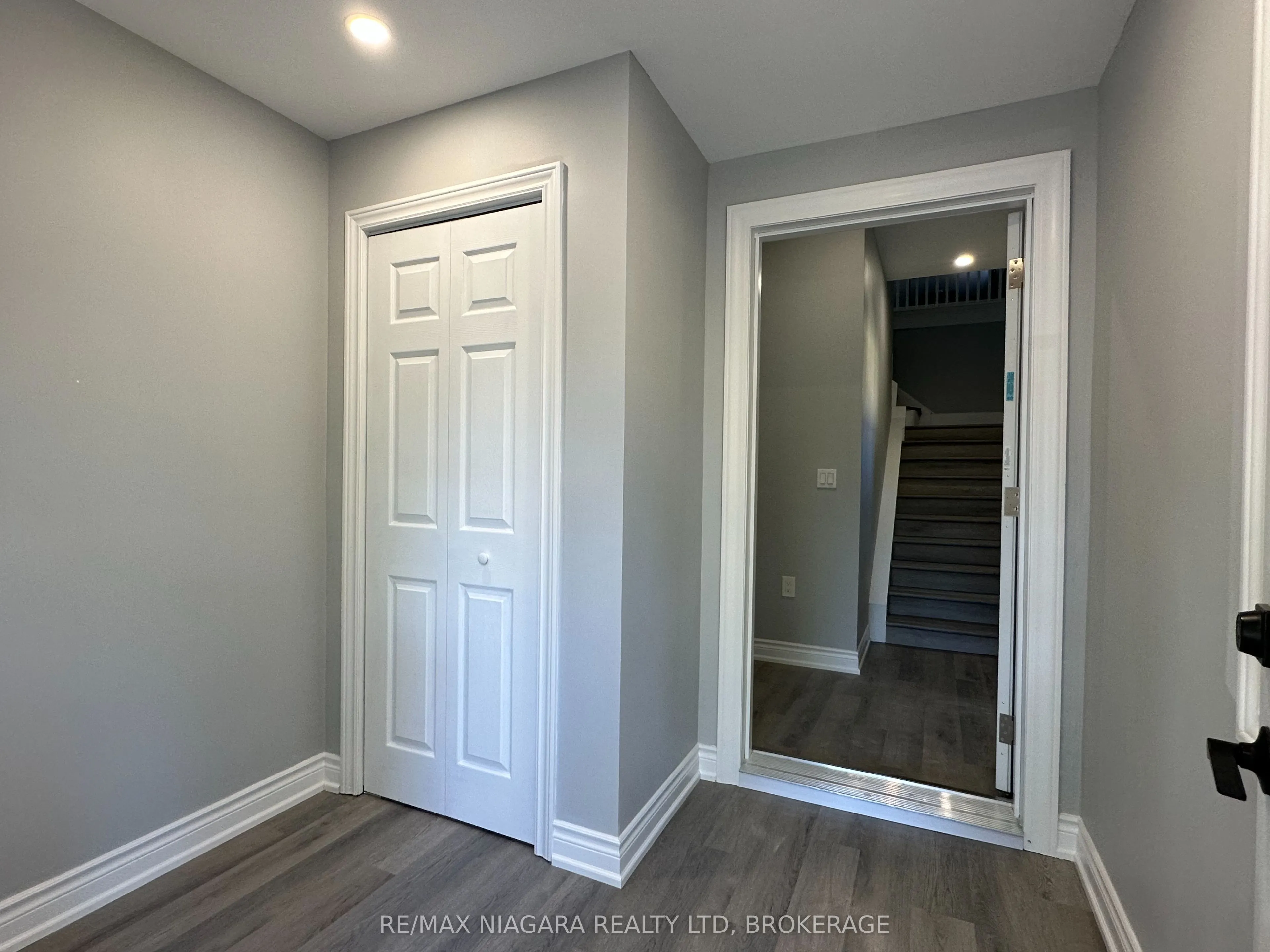 27 Water Street, #unit B