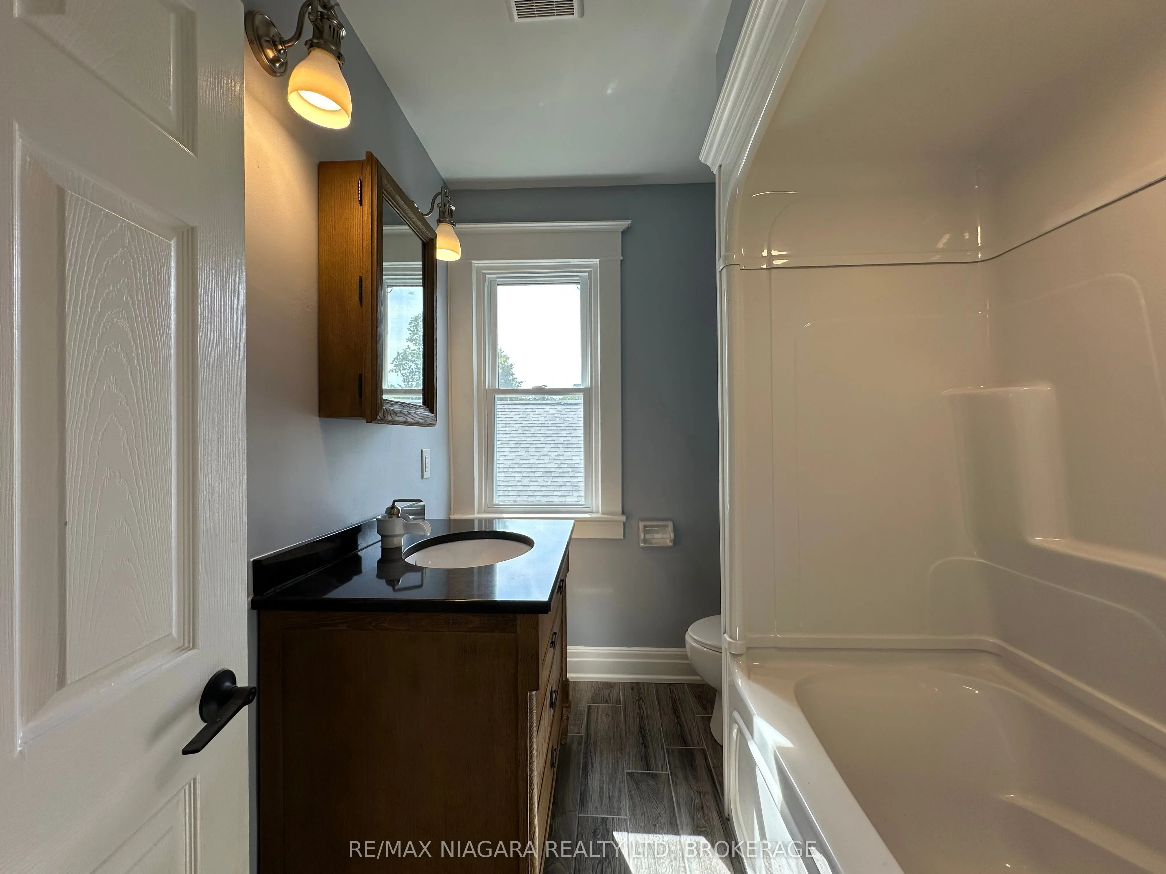 27 Water Street, #unit B