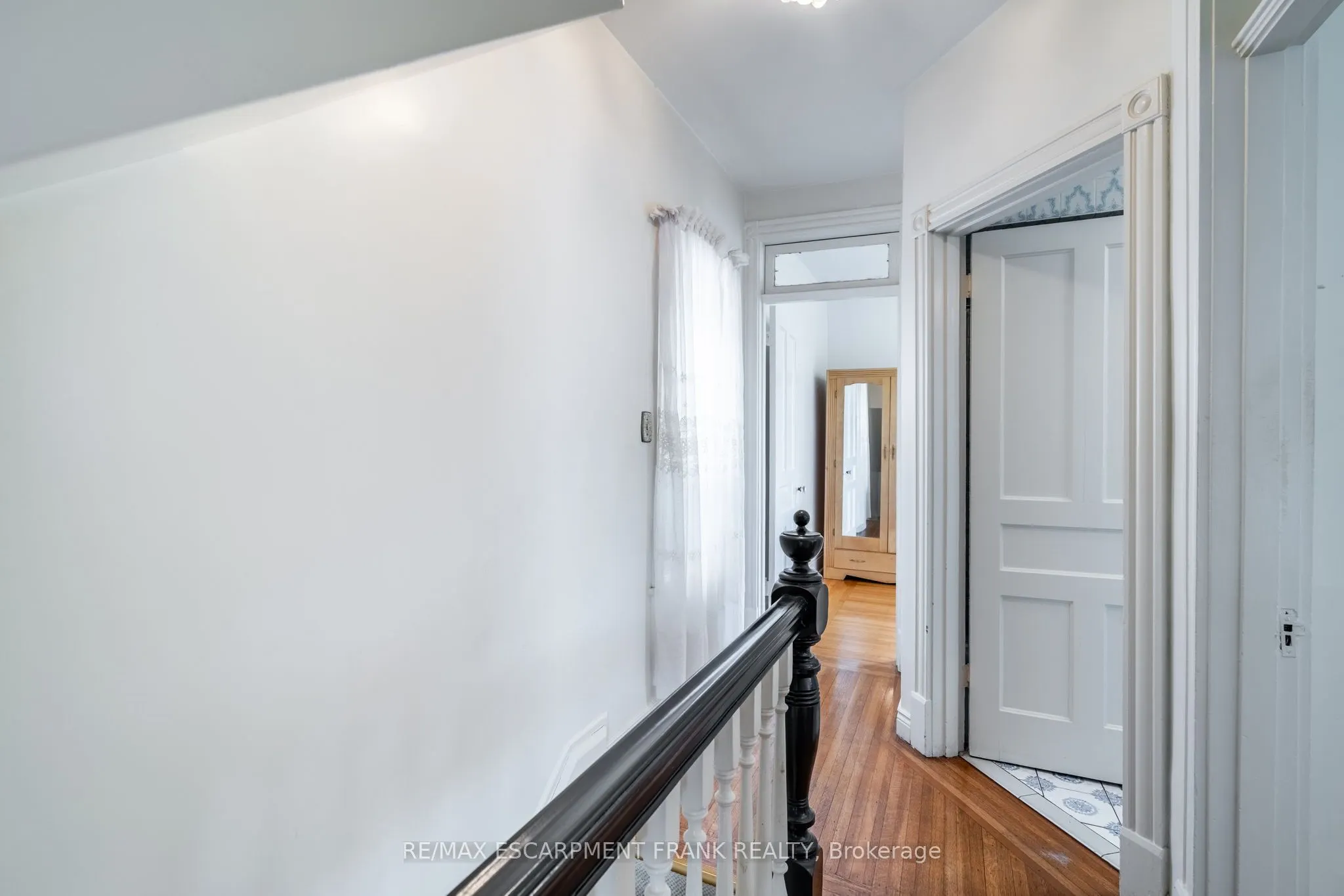 244 HUGHSON Street N