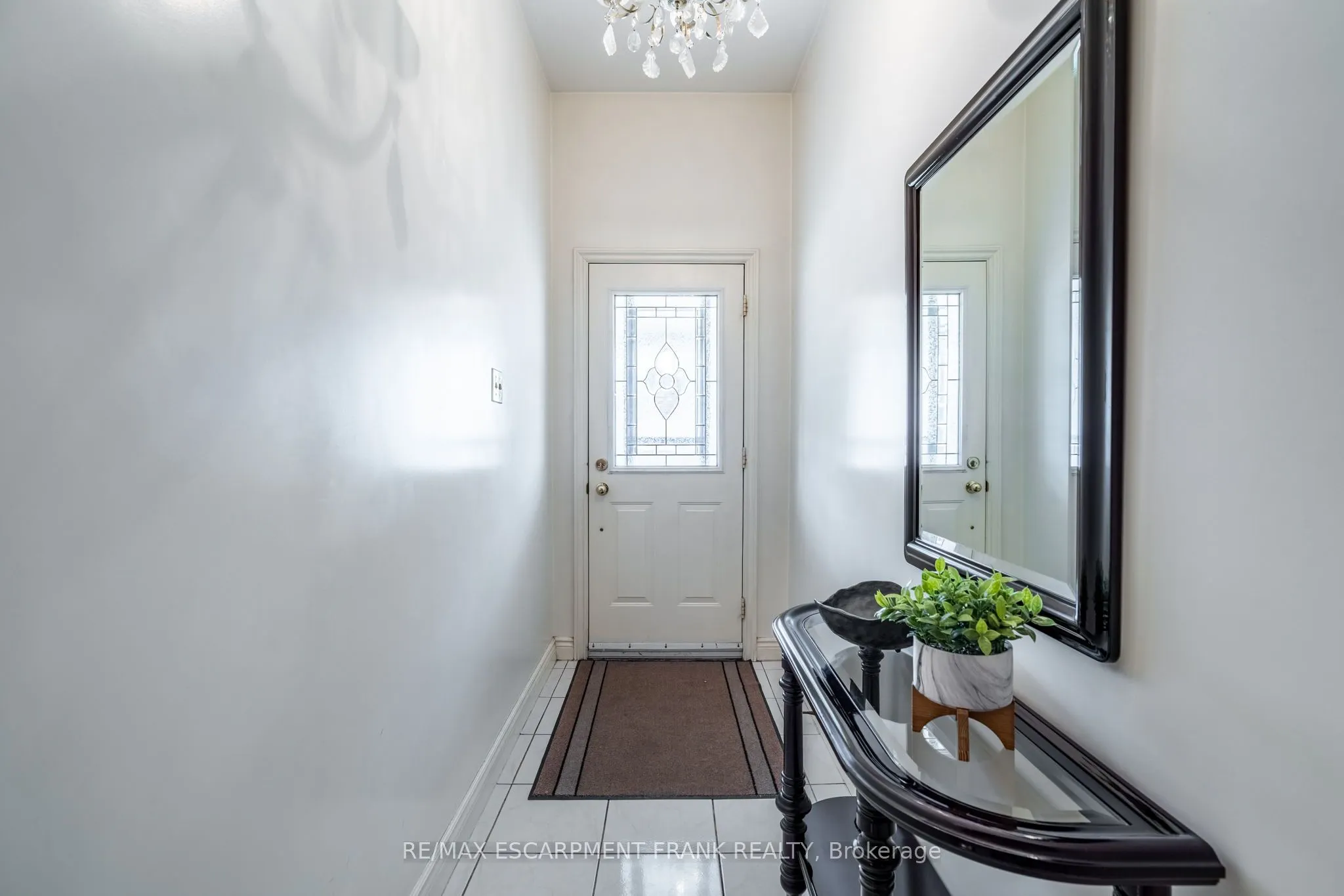 244 HUGHSON Street N