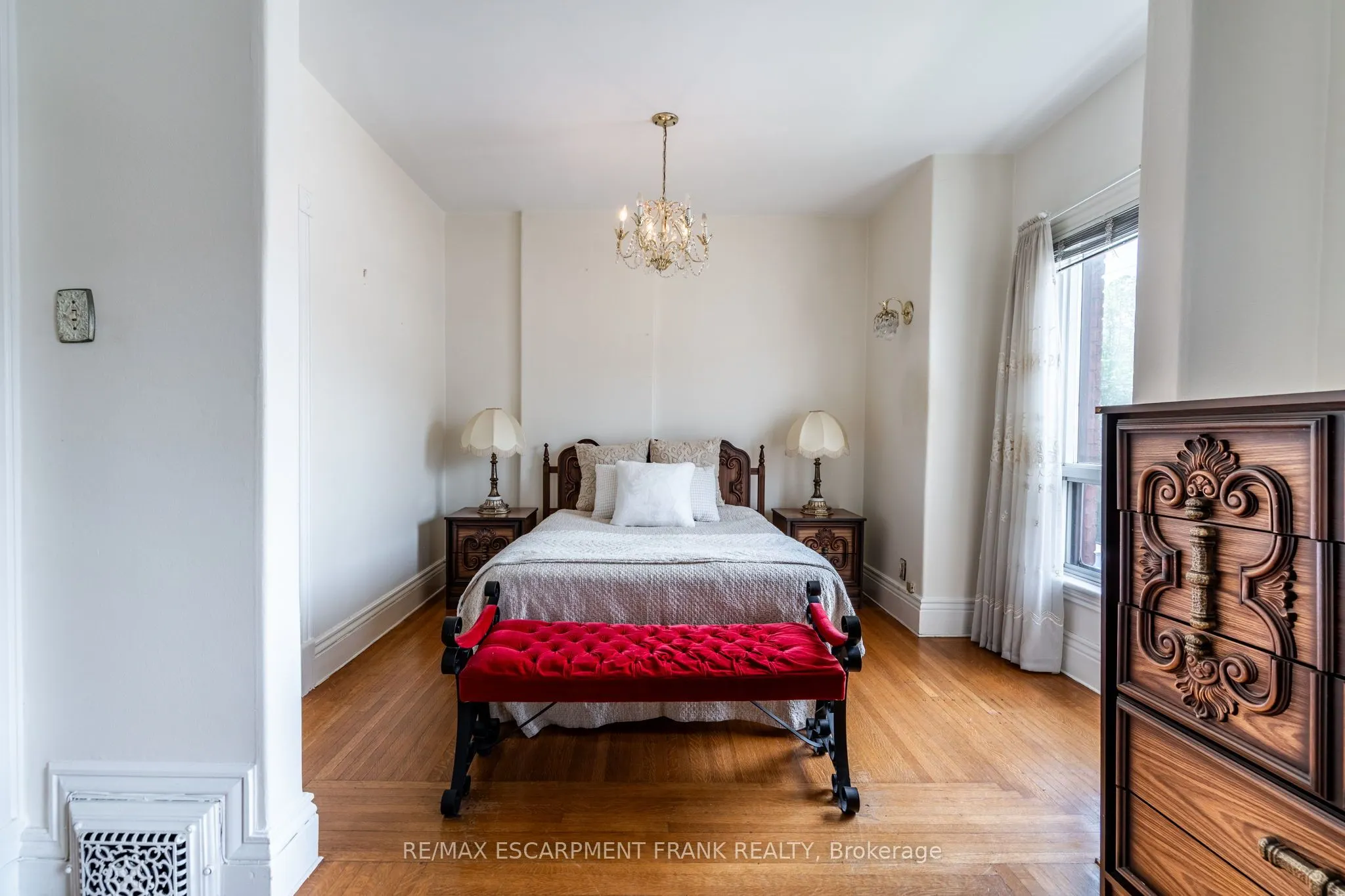 244 HUGHSON Street N