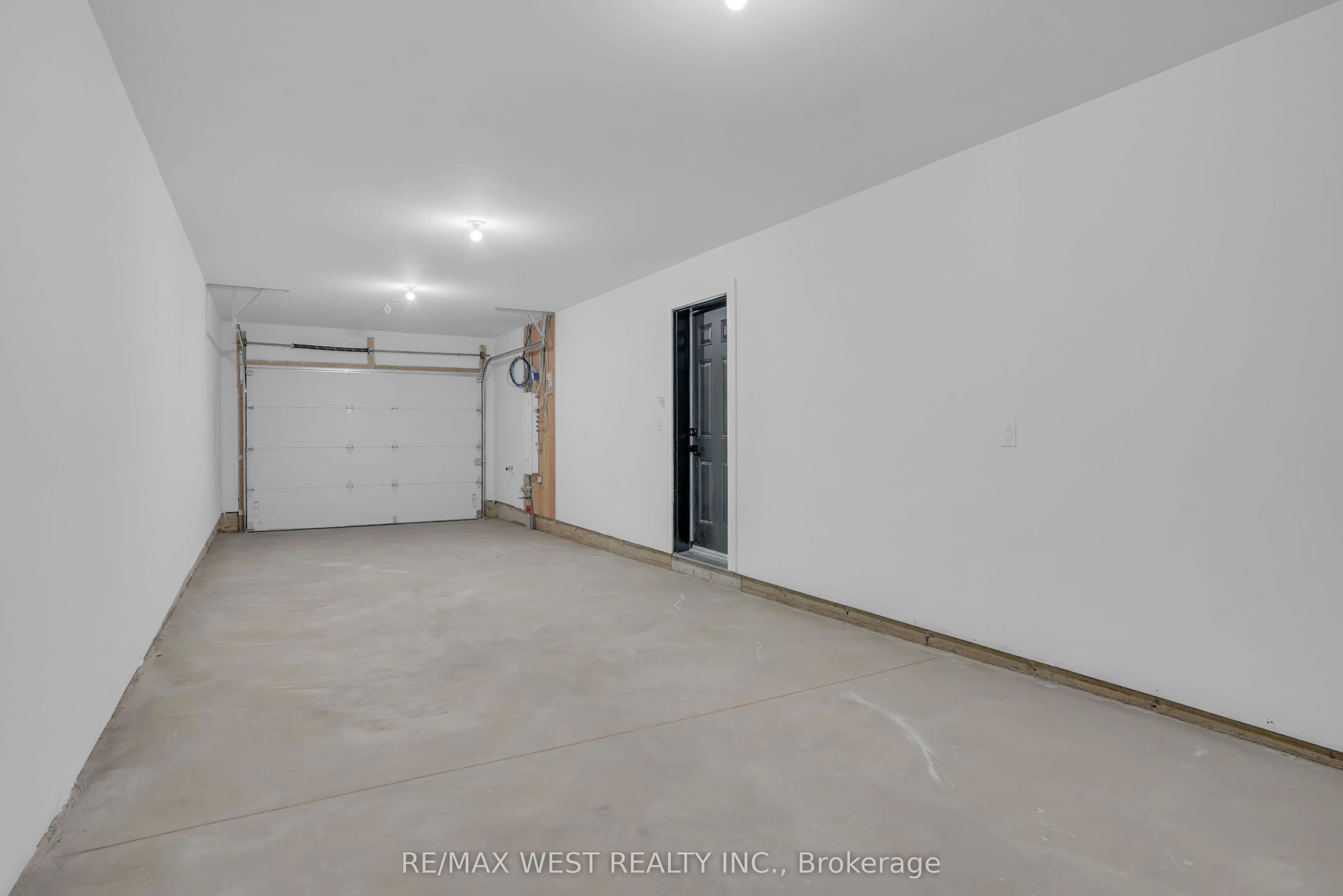 117 Sladden Court, #25