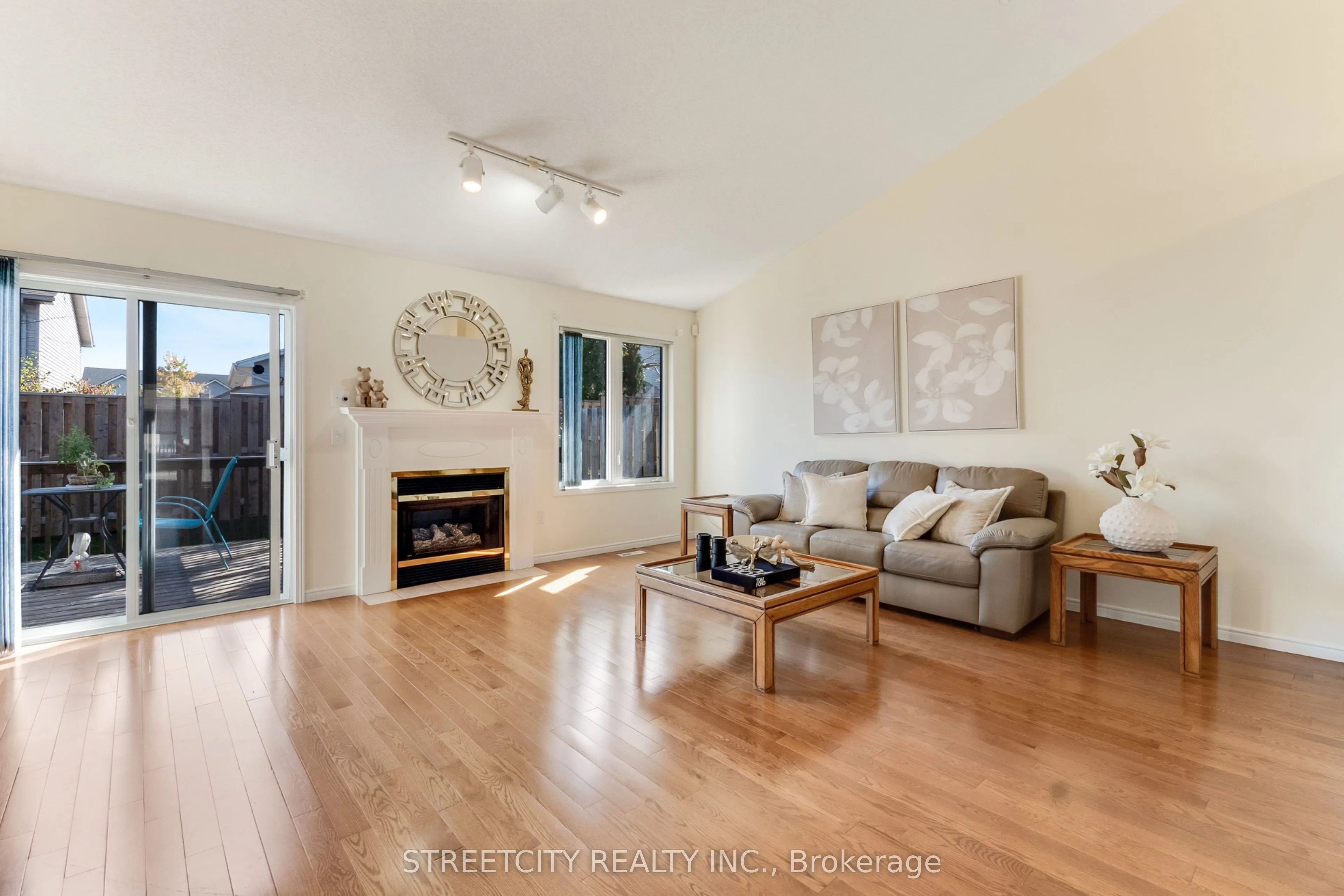 861 Shelborne Street, #34