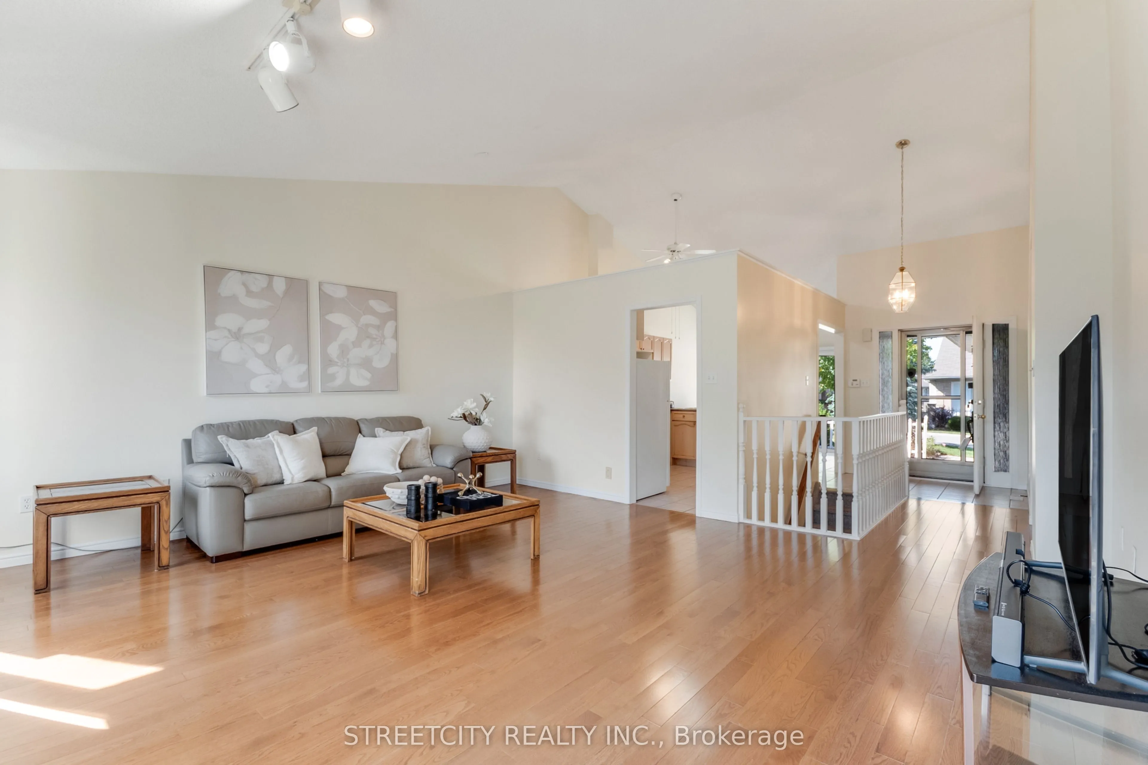 861 Shelborne Street, #34