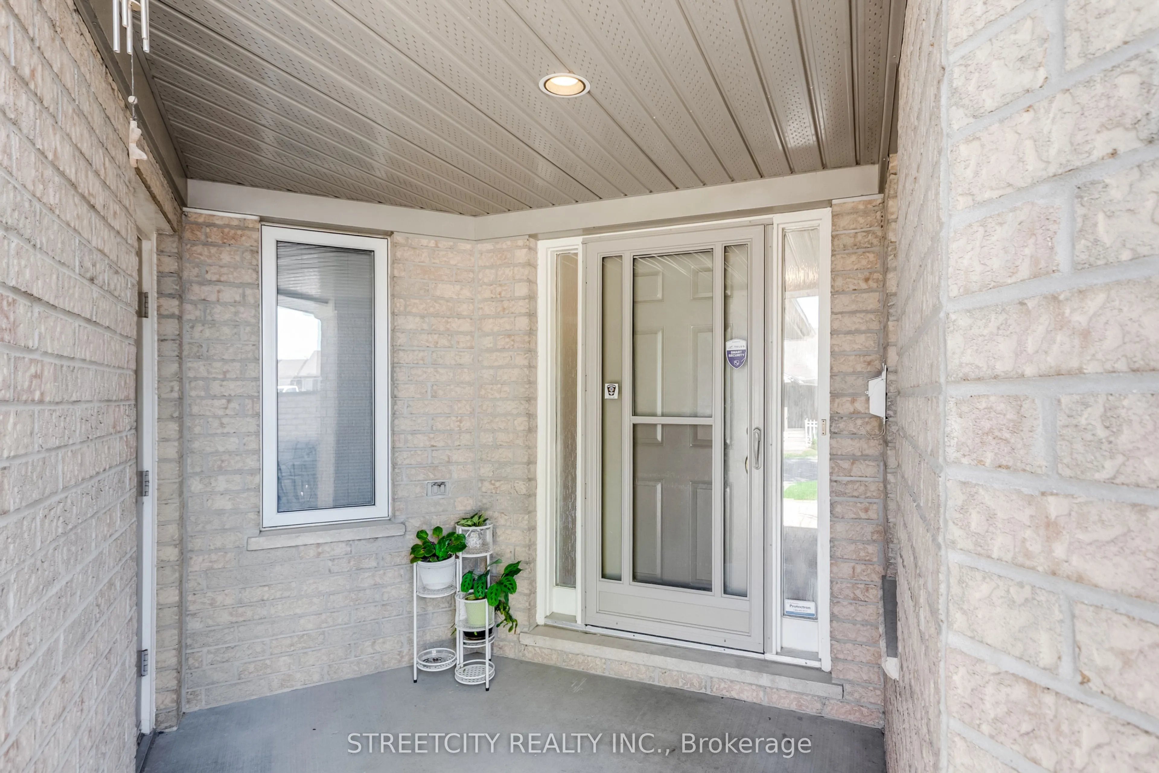 861 Shelborne Street, #34