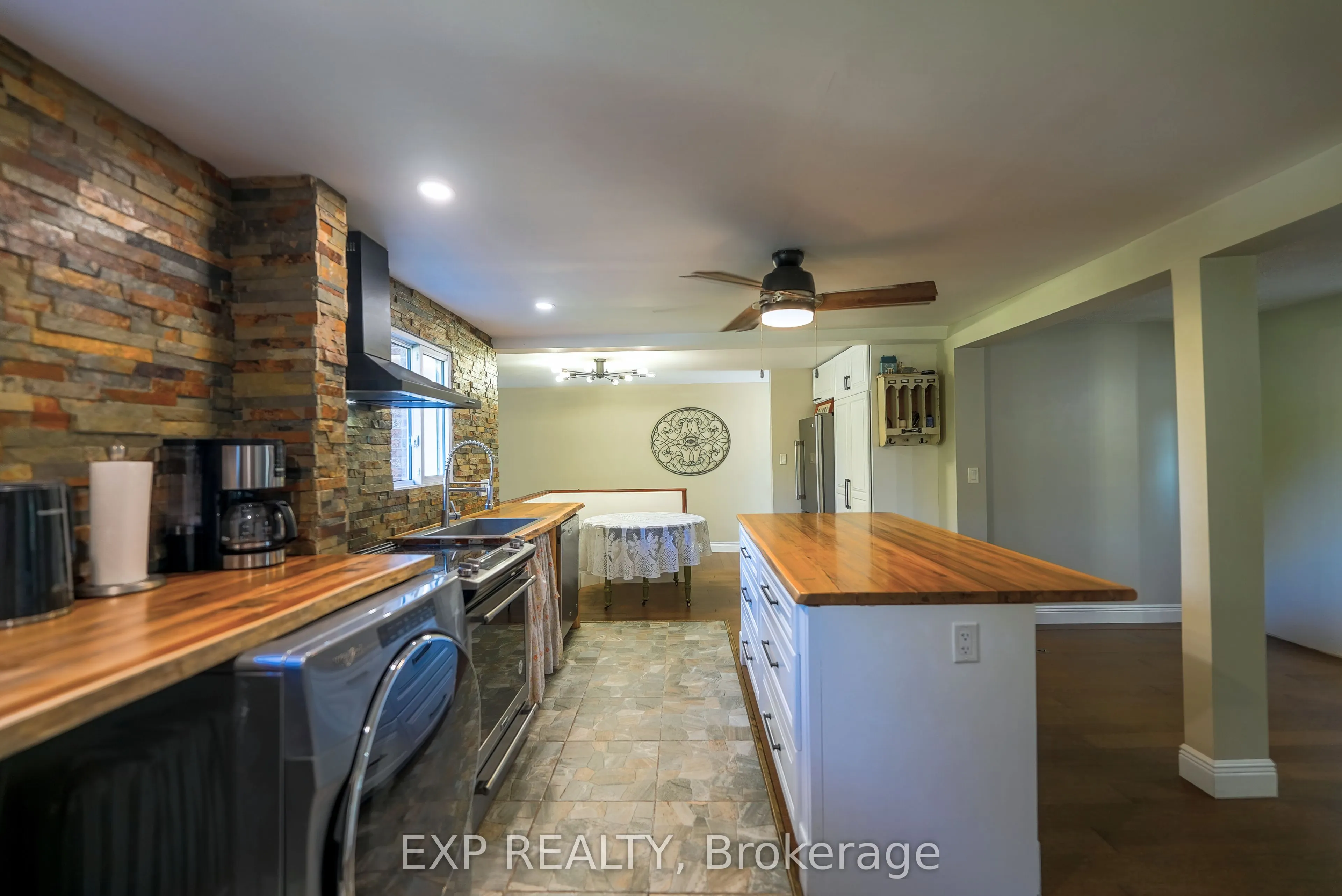 940 Hutchinson Road