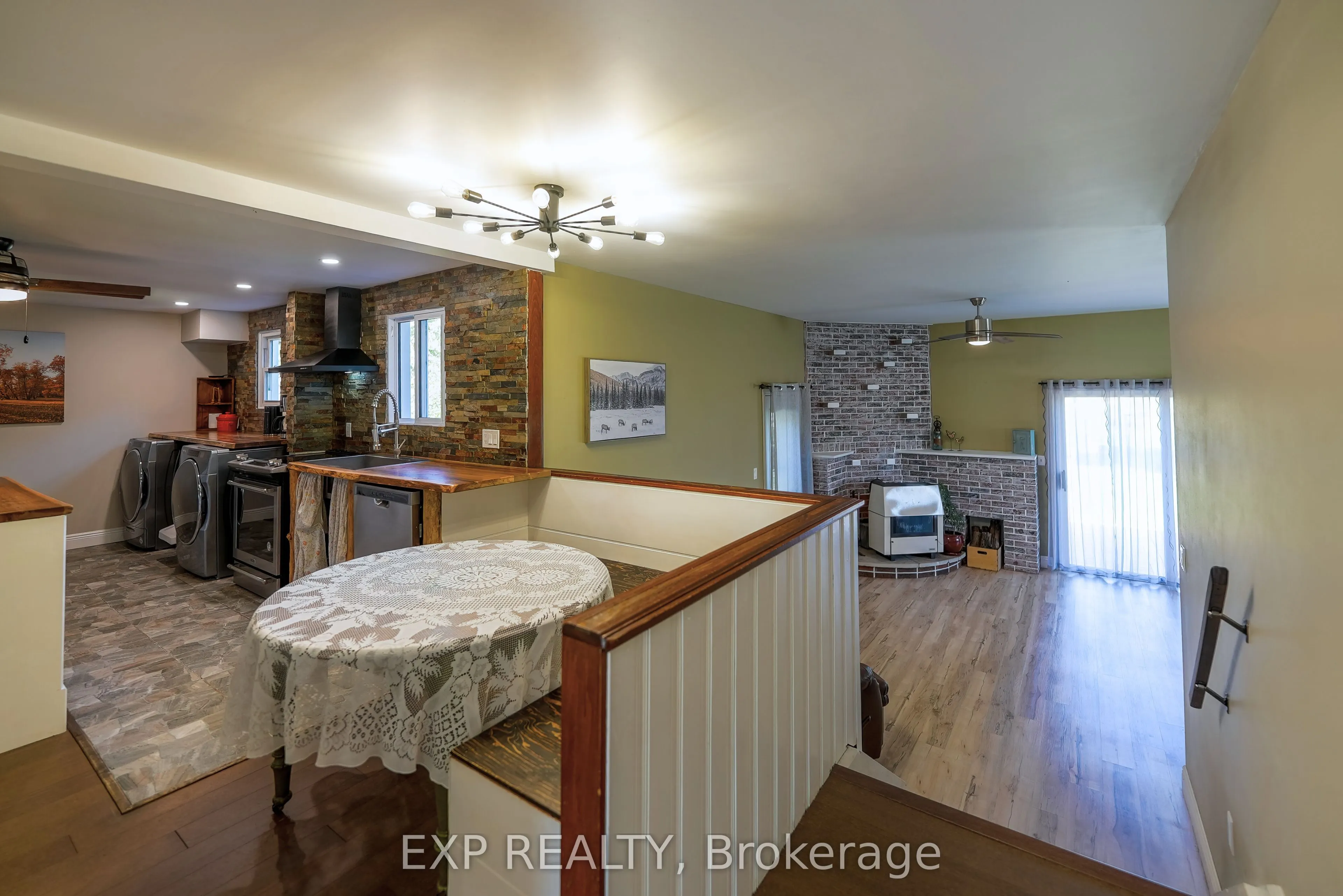 940 Hutchinson Road