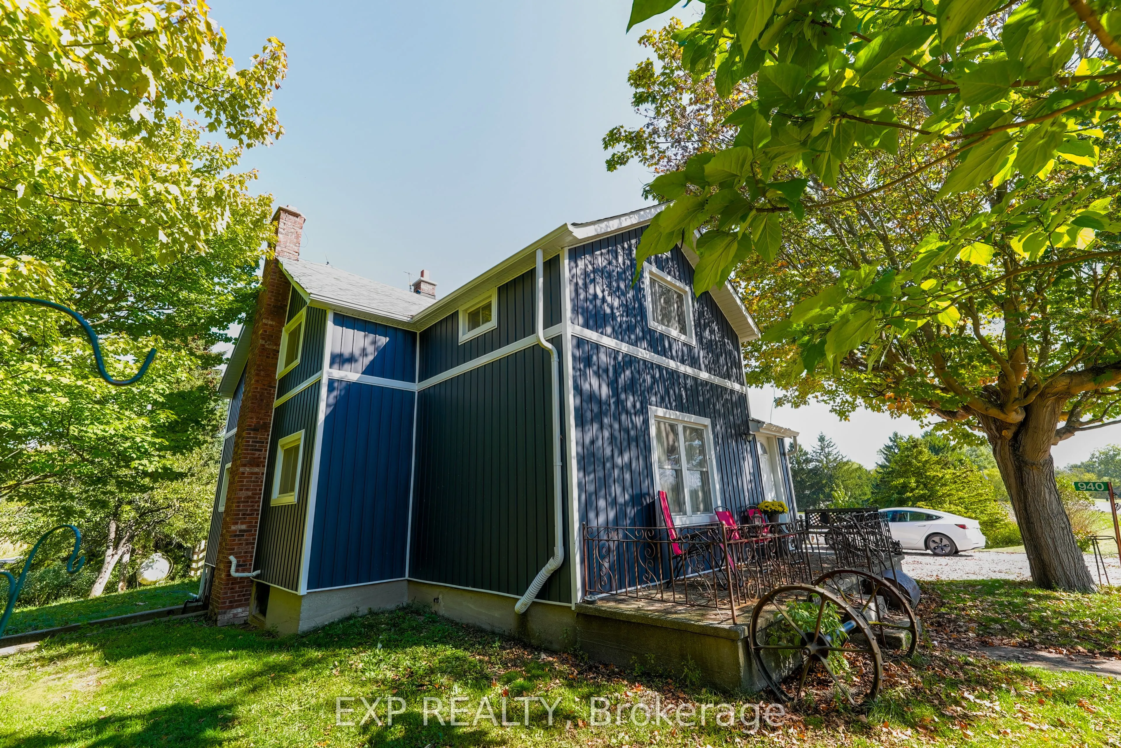 940 Hutchinson Road
