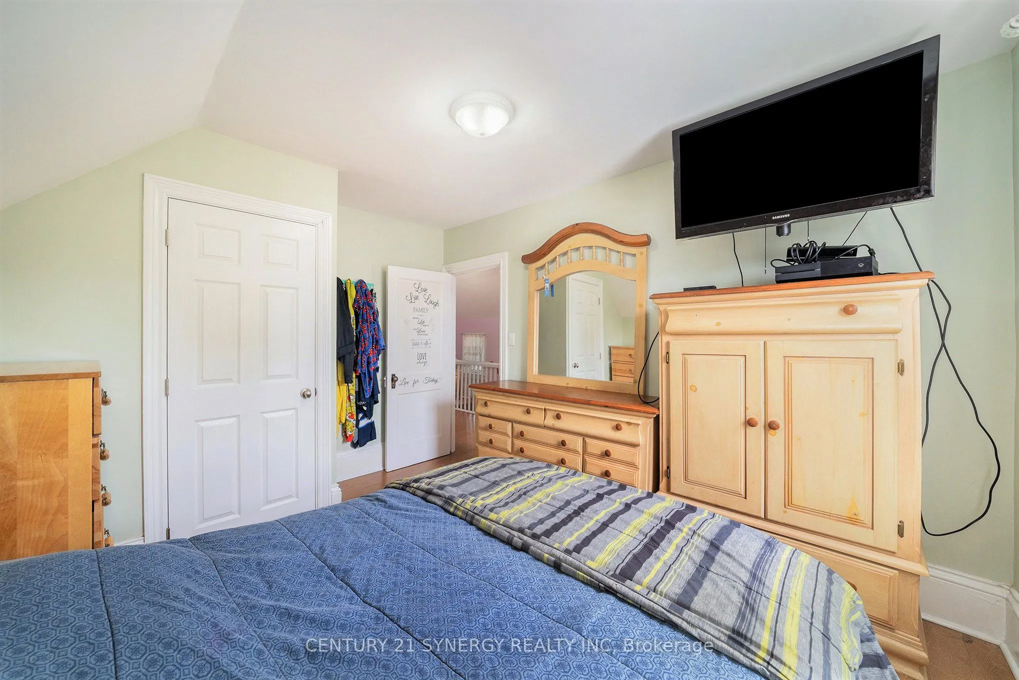 25 Kensington Avenue