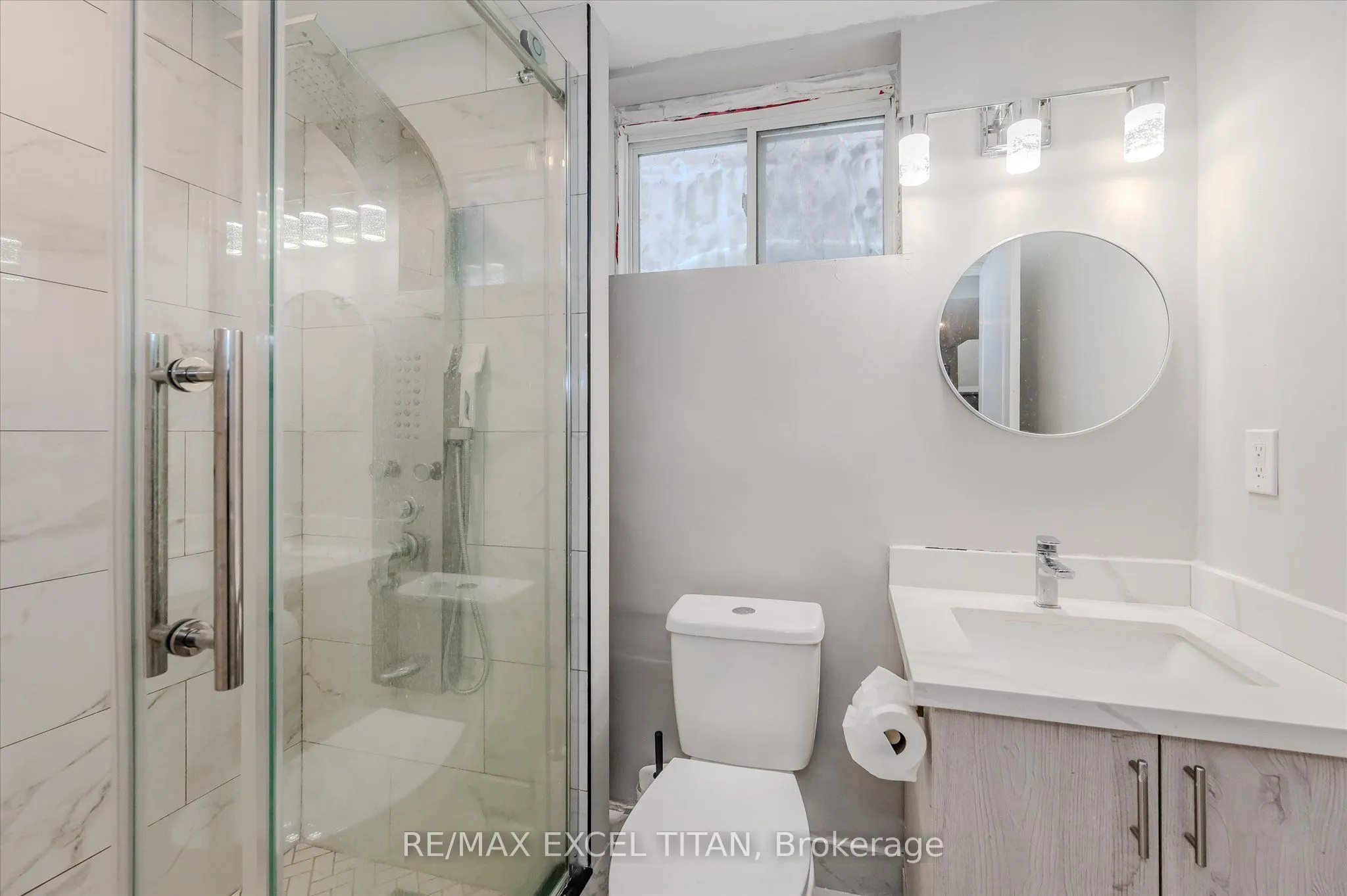498 Thomas Slee Drive, #BASEMENT