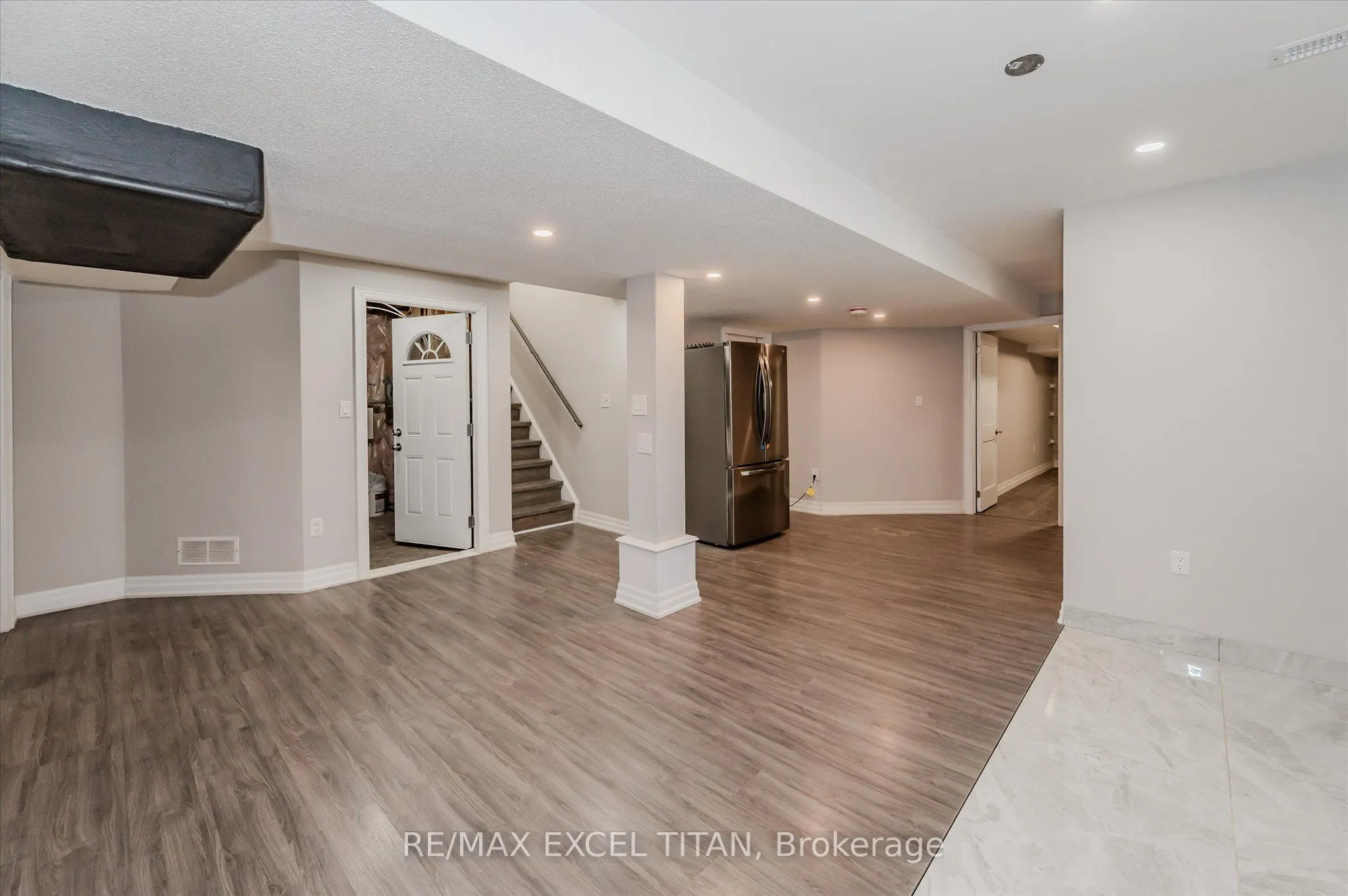 498 Thomas Slee Drive, #BASEMENT