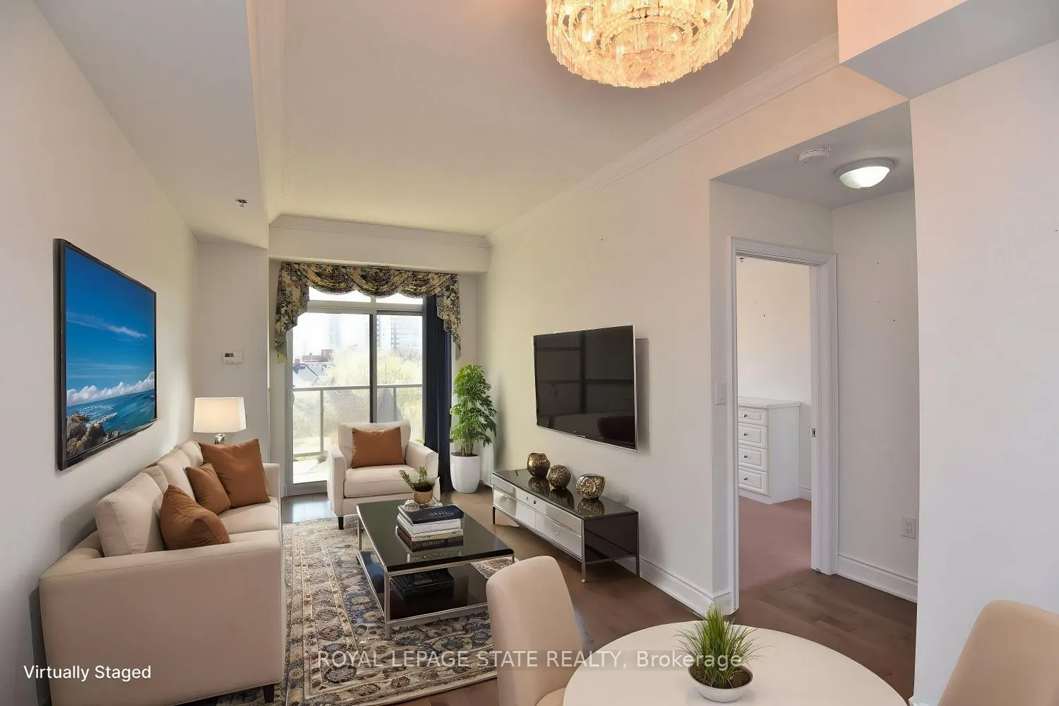 90 Charlton Avenue W, #604