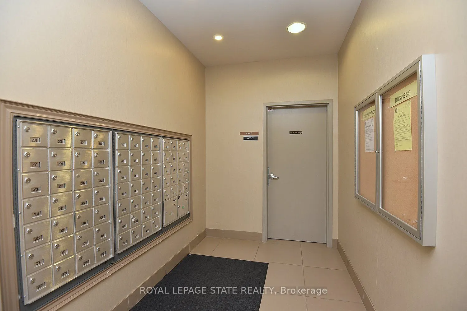 90 Charlton Avenue W, #604
