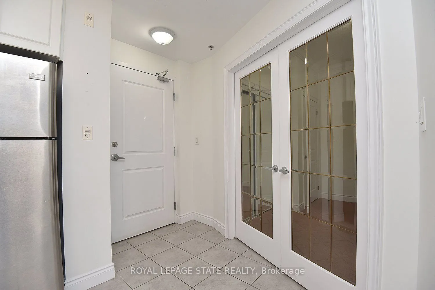 90 Charlton Avenue W, #604