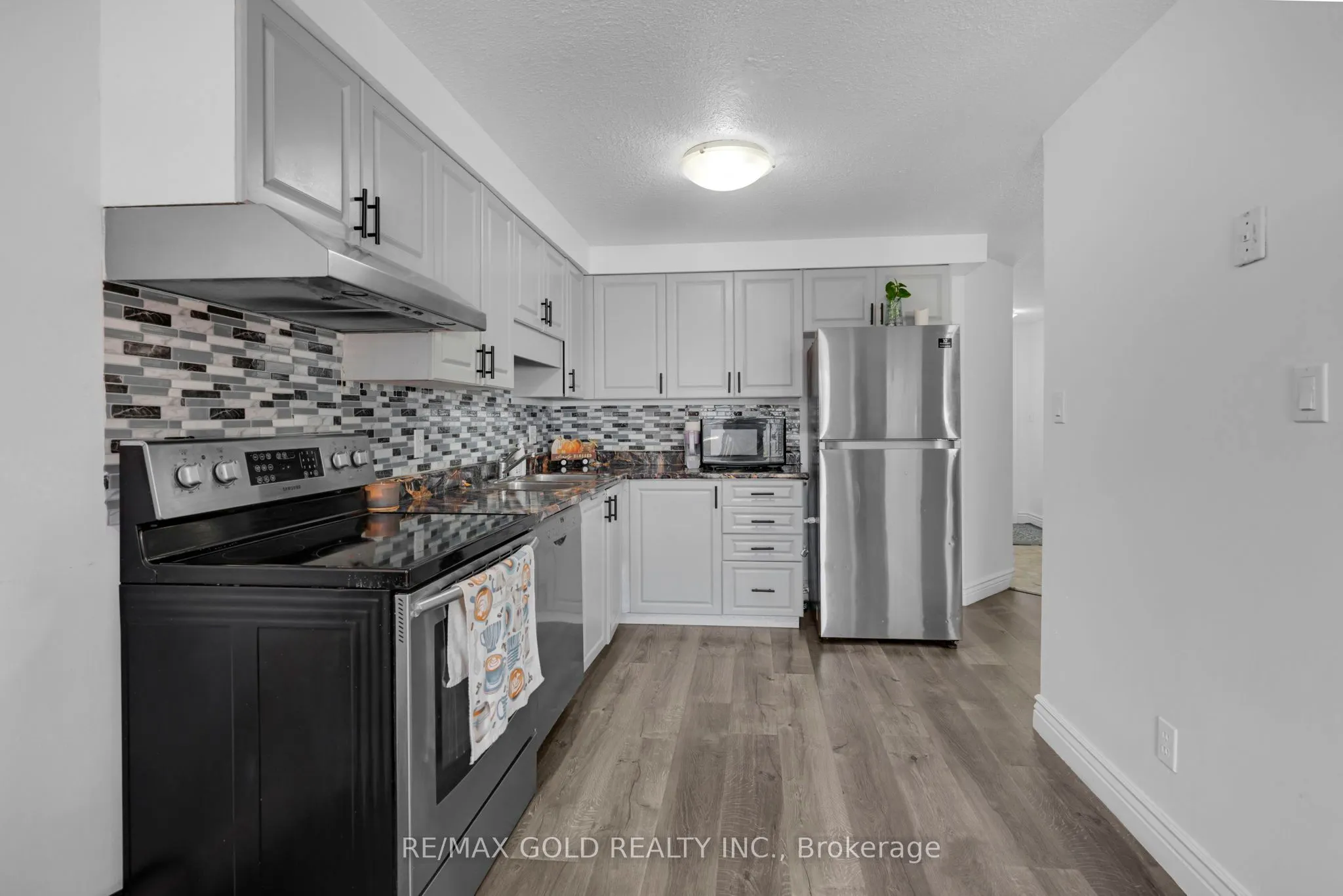 46 Activa Avenue
