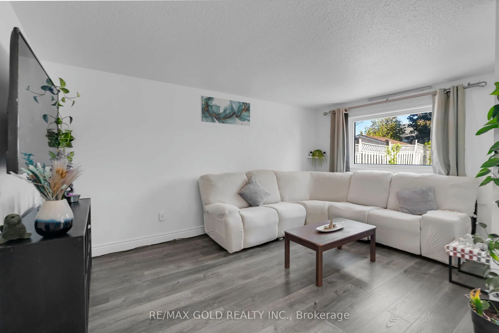 46 Activa Avenue