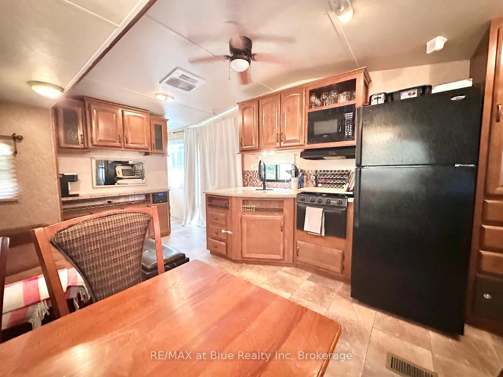7489 SIDEROAD 5 E, #S 8