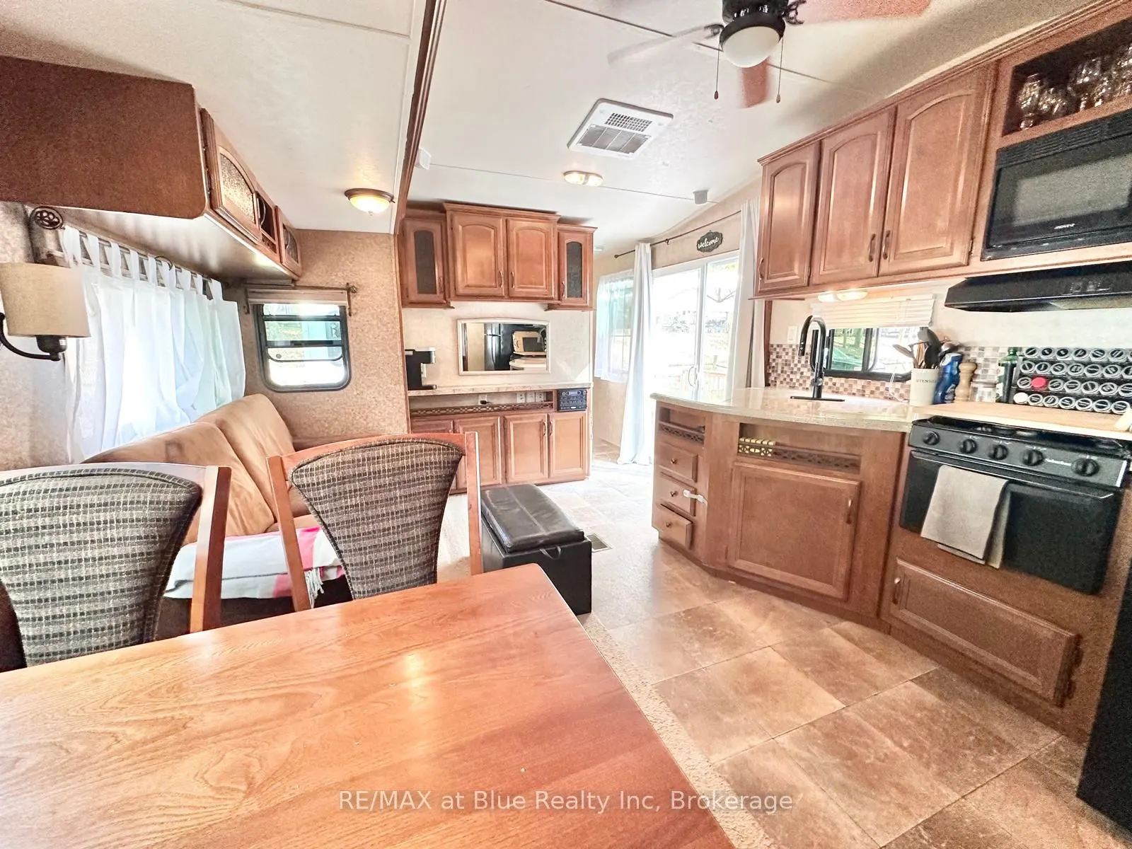 7489 SIDEROAD 5 E, #S 8
