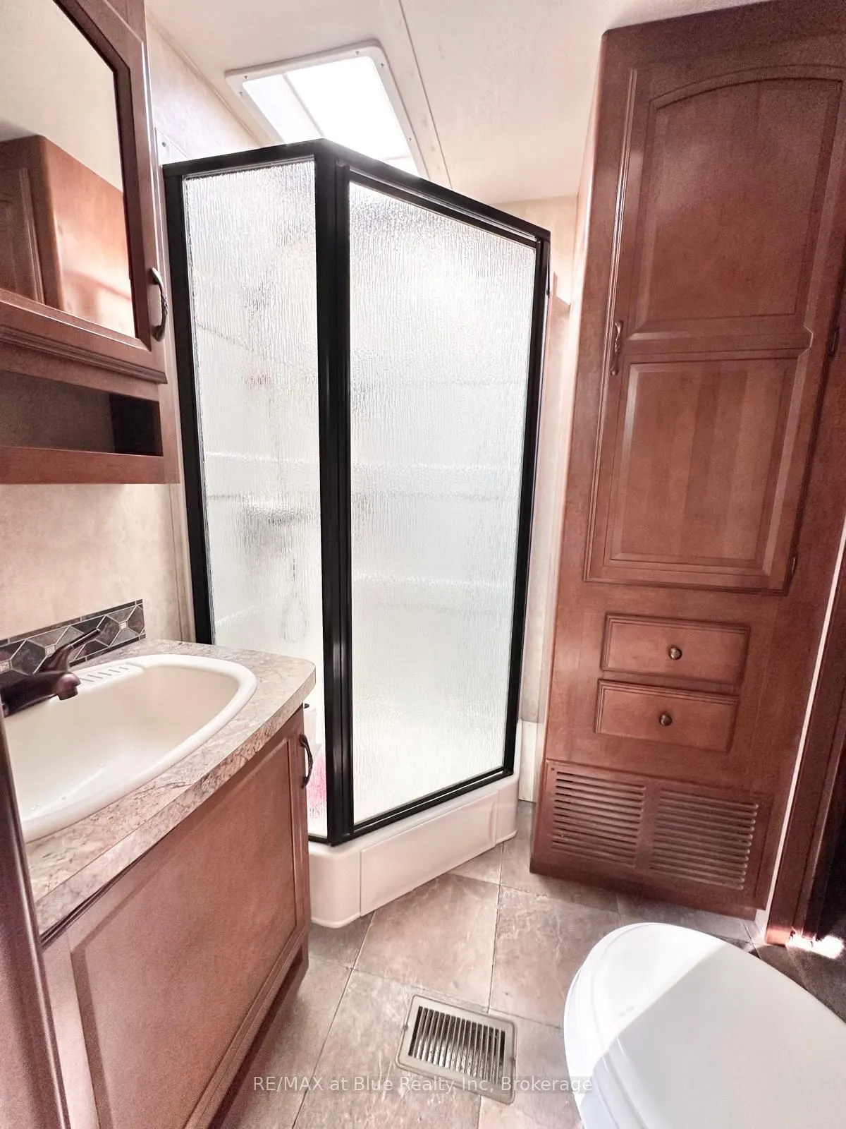 7489 SIDEROAD 5 E, #S 8