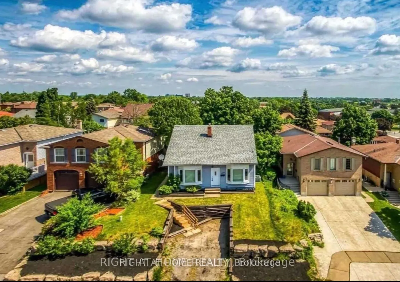 1025 Stone Church Road E