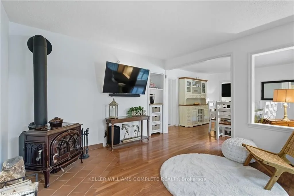 345 Jerseyville Road W