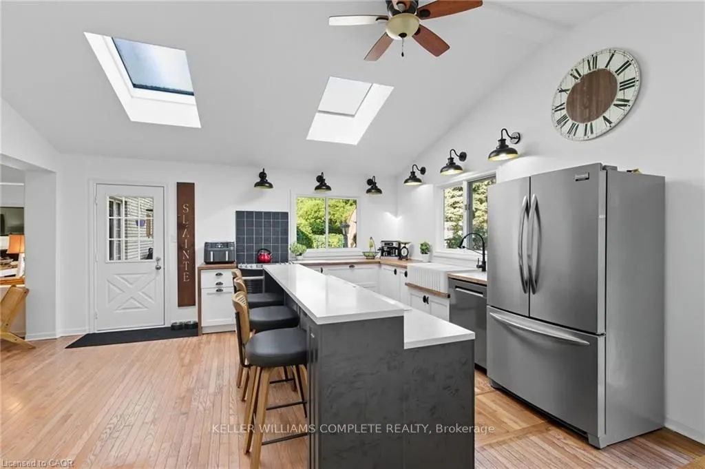 345 Jerseyville Road W