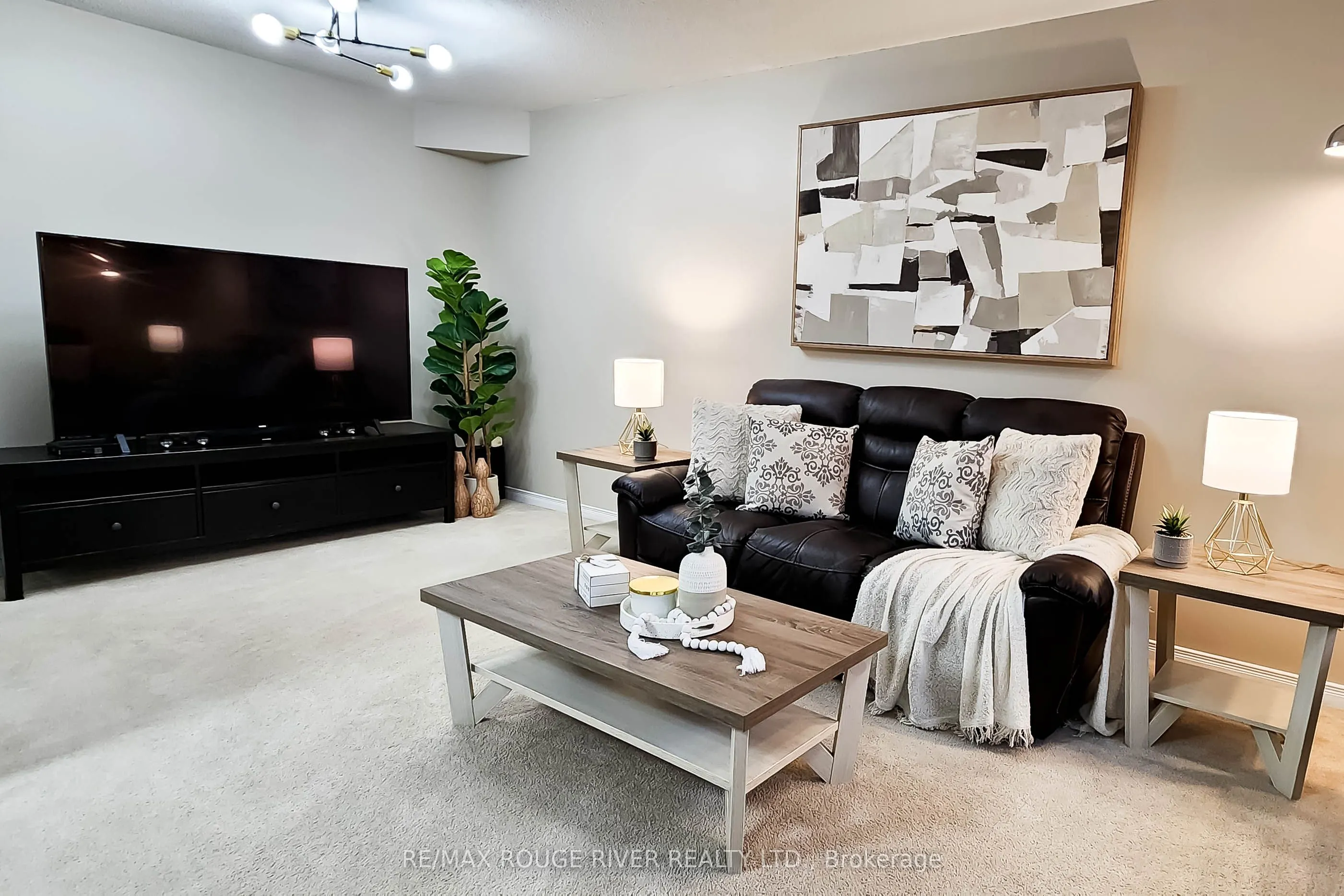 74 Meadow Wood Crescent