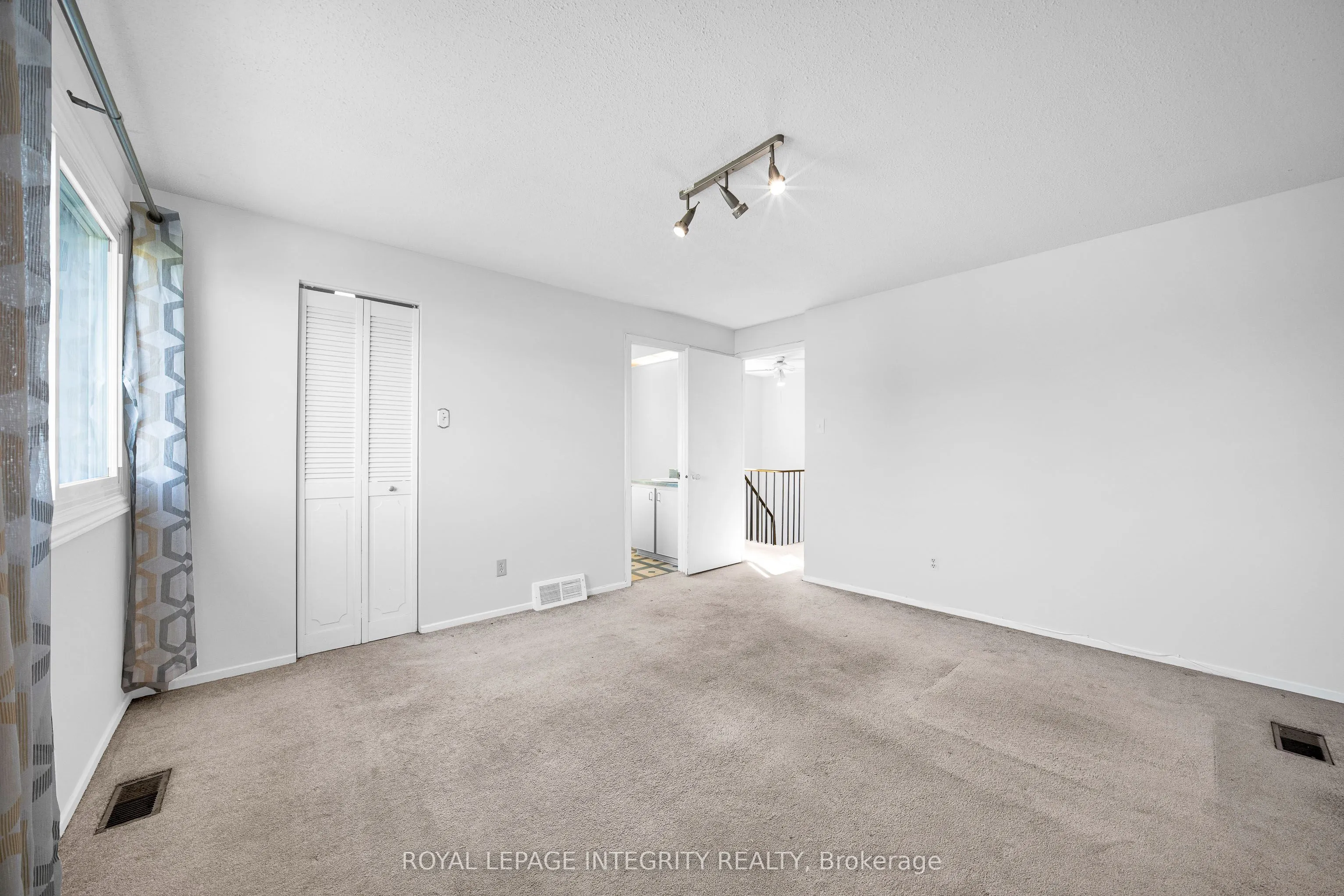 226 Sherway Drive